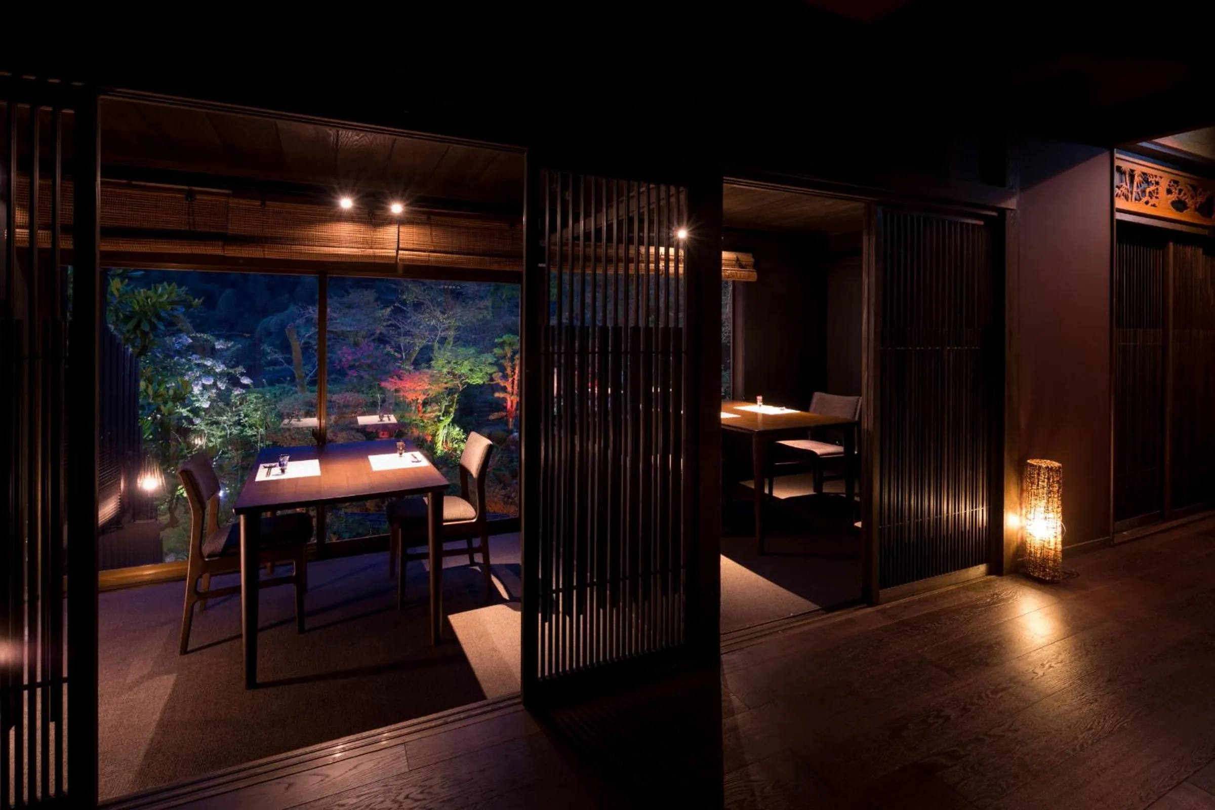 Restaurant/places to eat in Kakureisen