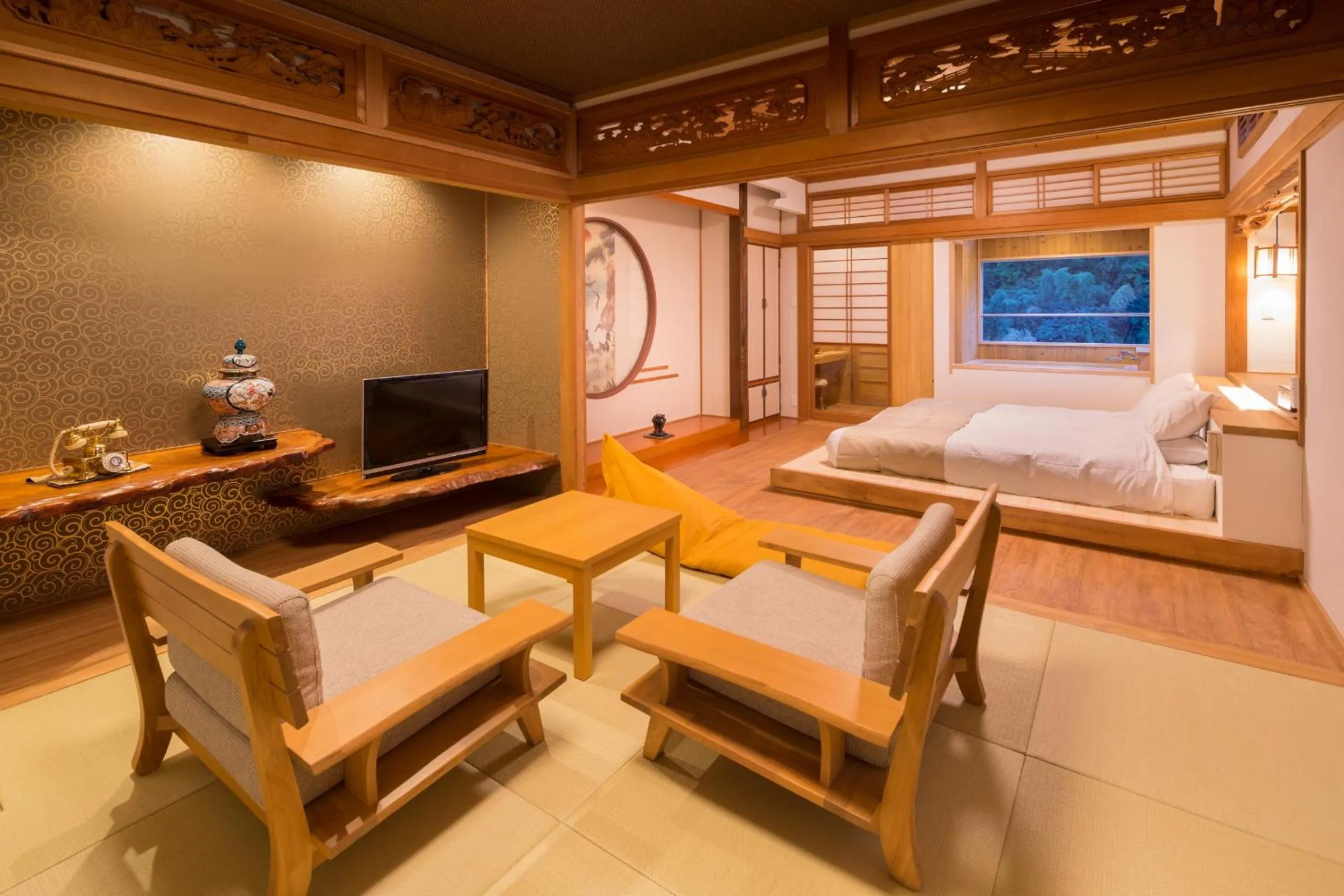 Photo of the whole room, Bed in Kakureisen