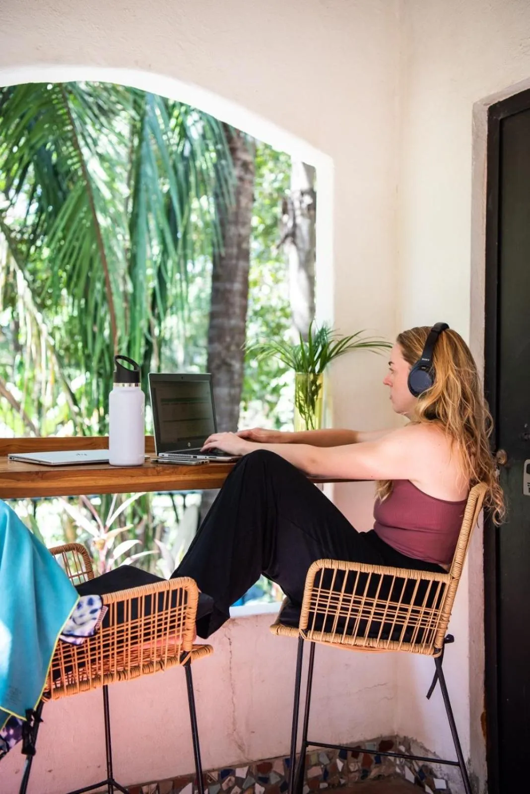 People in Believe Surf & Yoga Lodge Santa Teresa