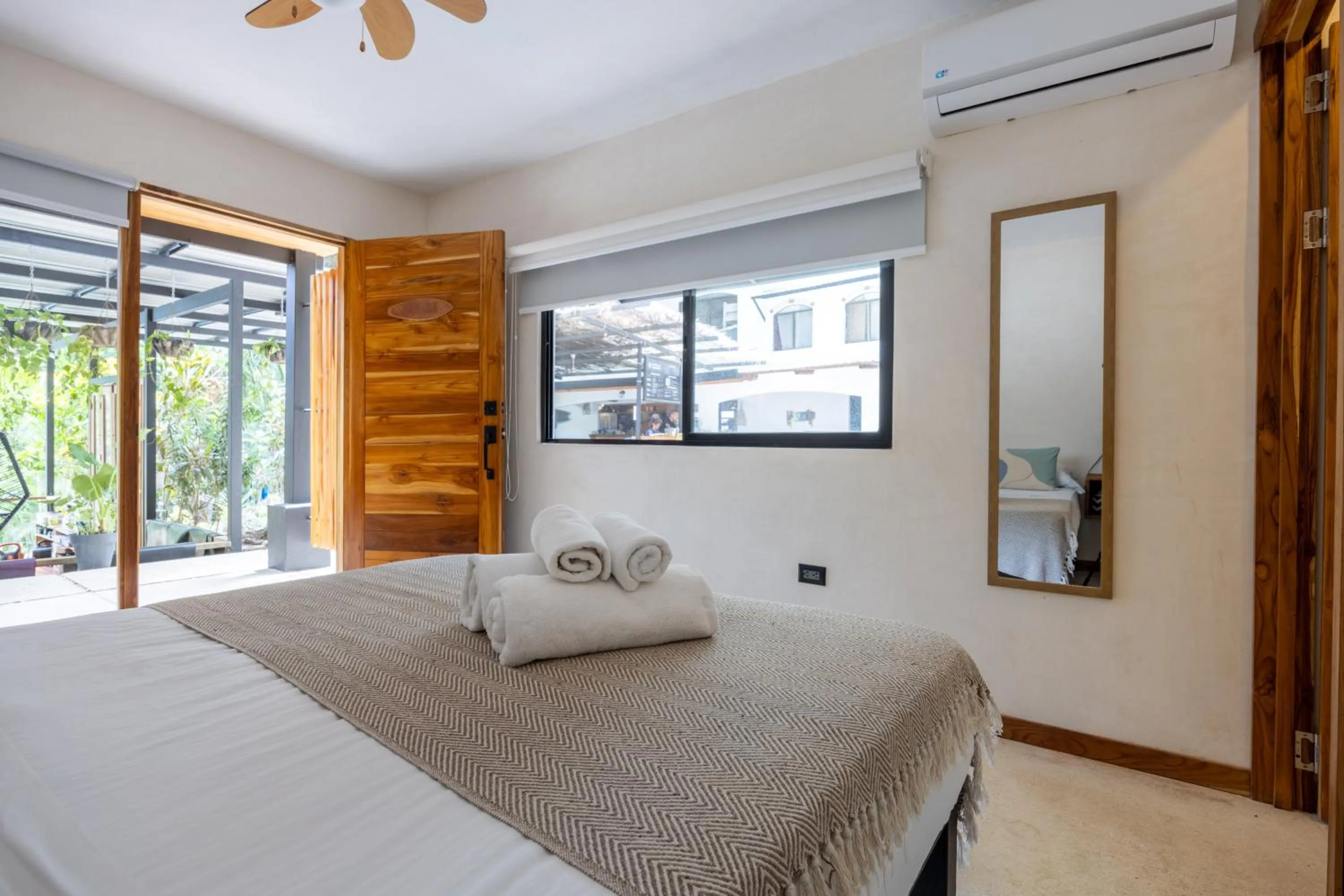 Photo of the whole room, Bed in Believe Surf & Yoga Lodge Santa Teresa