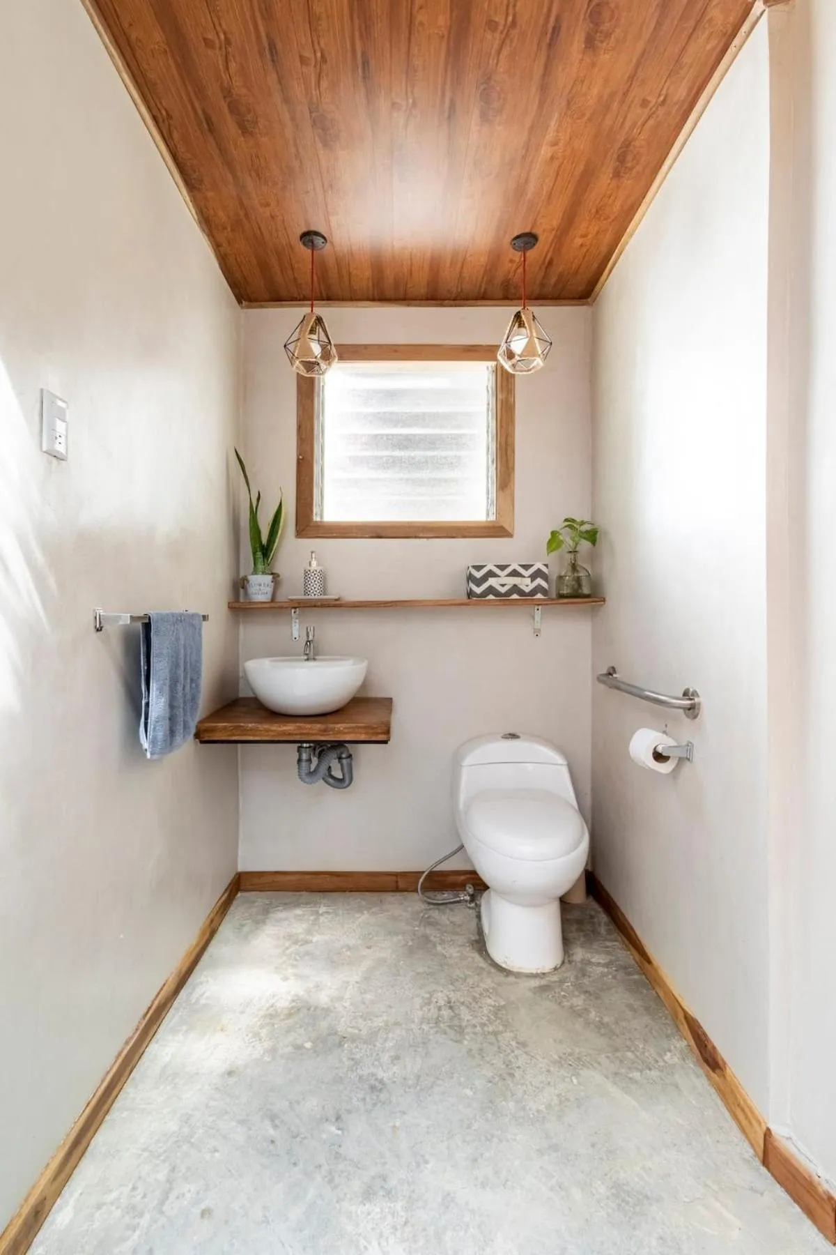Bathroom in Believe Surf & Yoga Lodge Santa Teresa