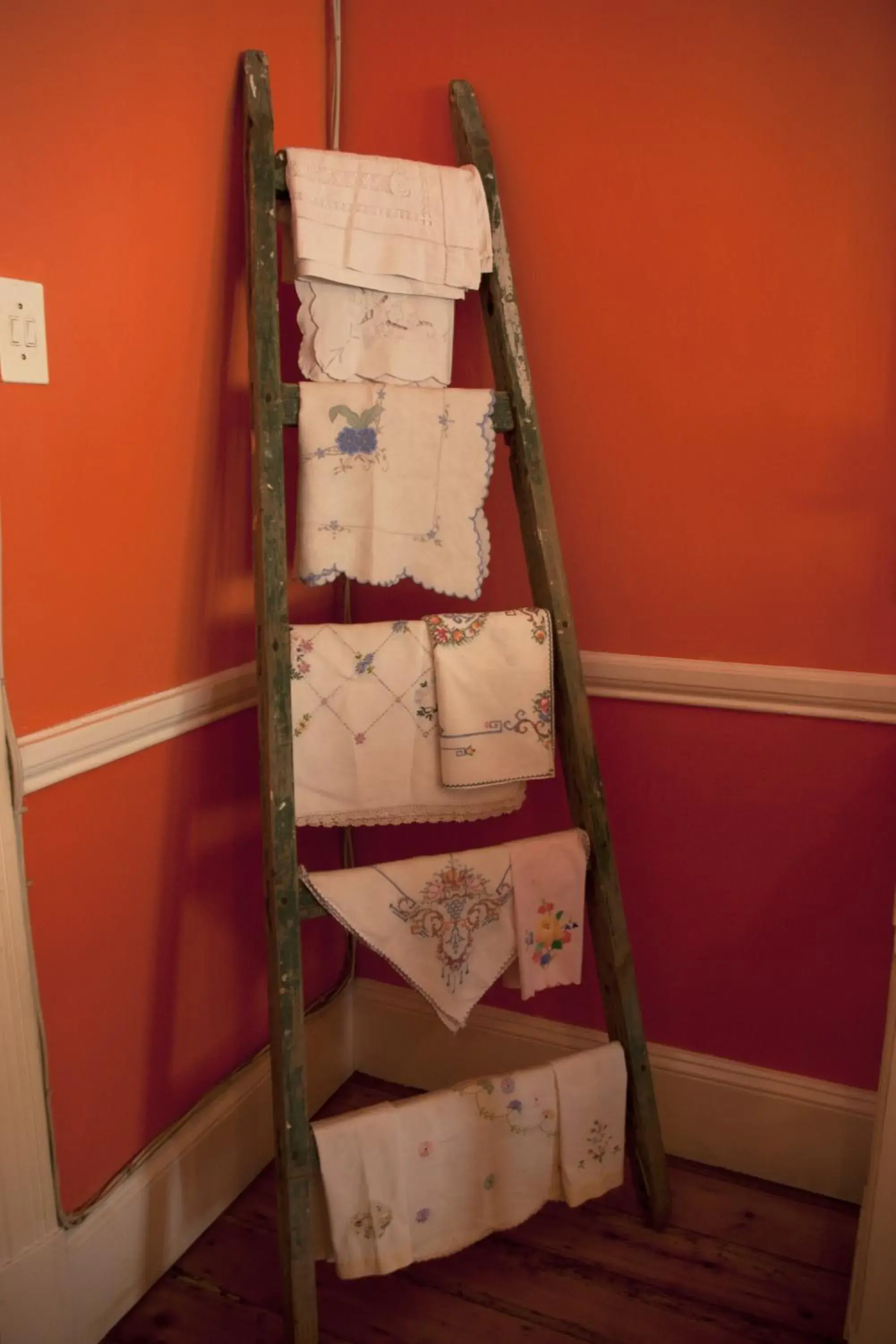 Decorative detail, Bed in Tancredi B&B Decorative detail, Bed in Tancredi B&B