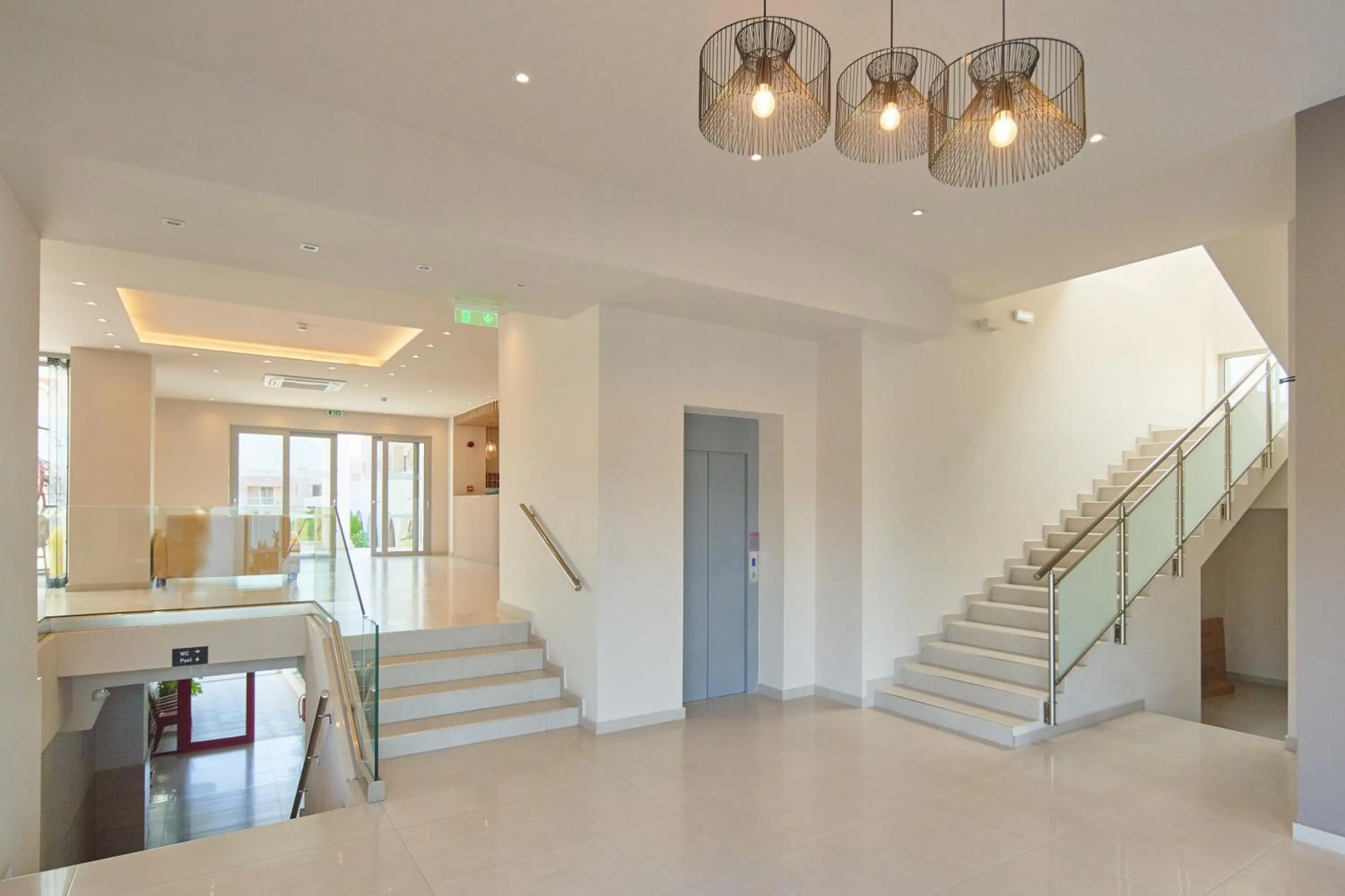 Facade/entrance in Sunny View Hotel