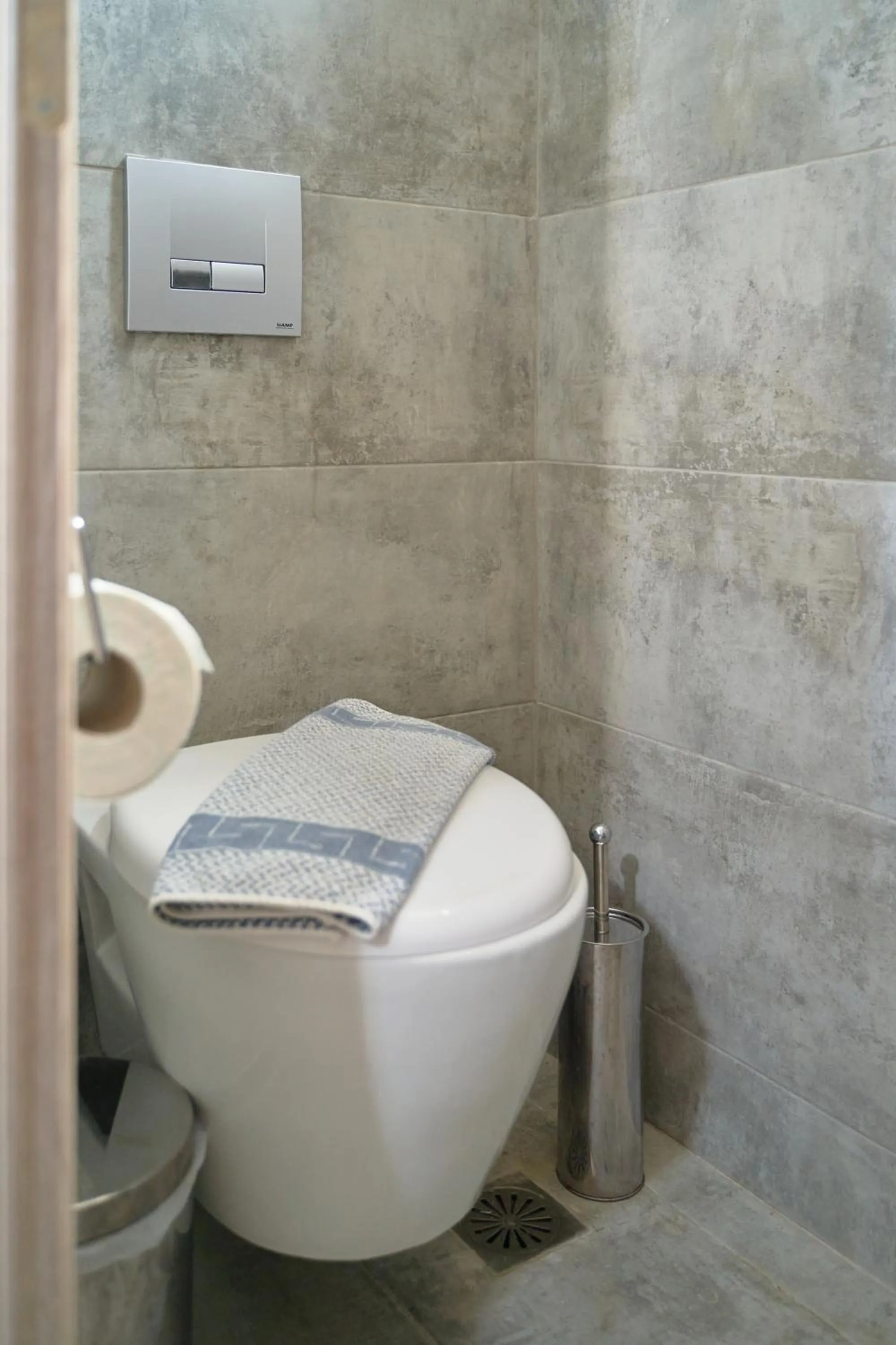 Bathroom in Sunny View Hotel