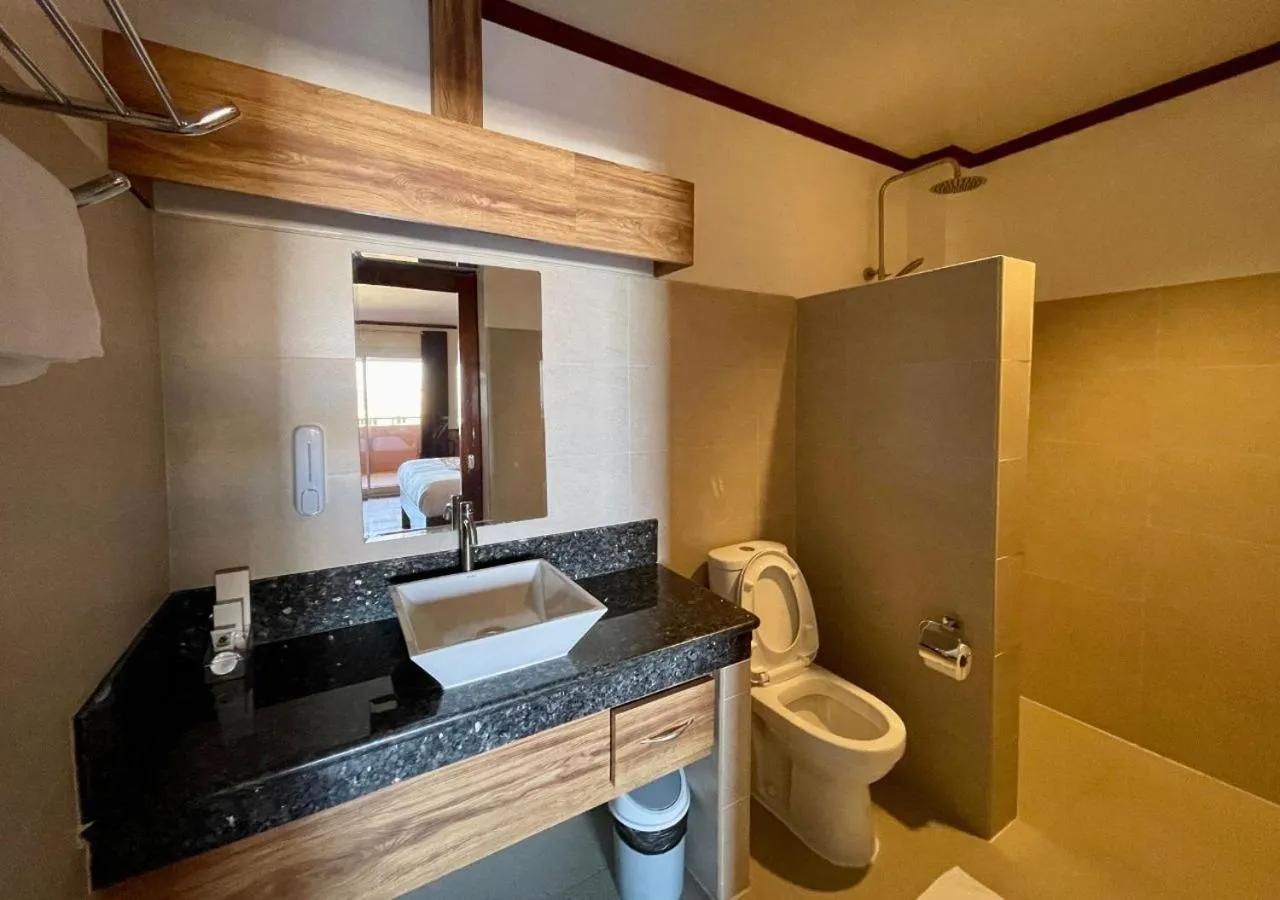 Shower in Verde View Villas