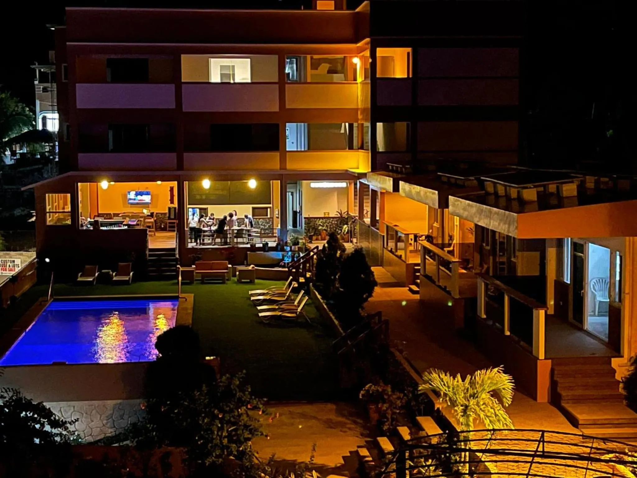 Property building in Verde View Villas