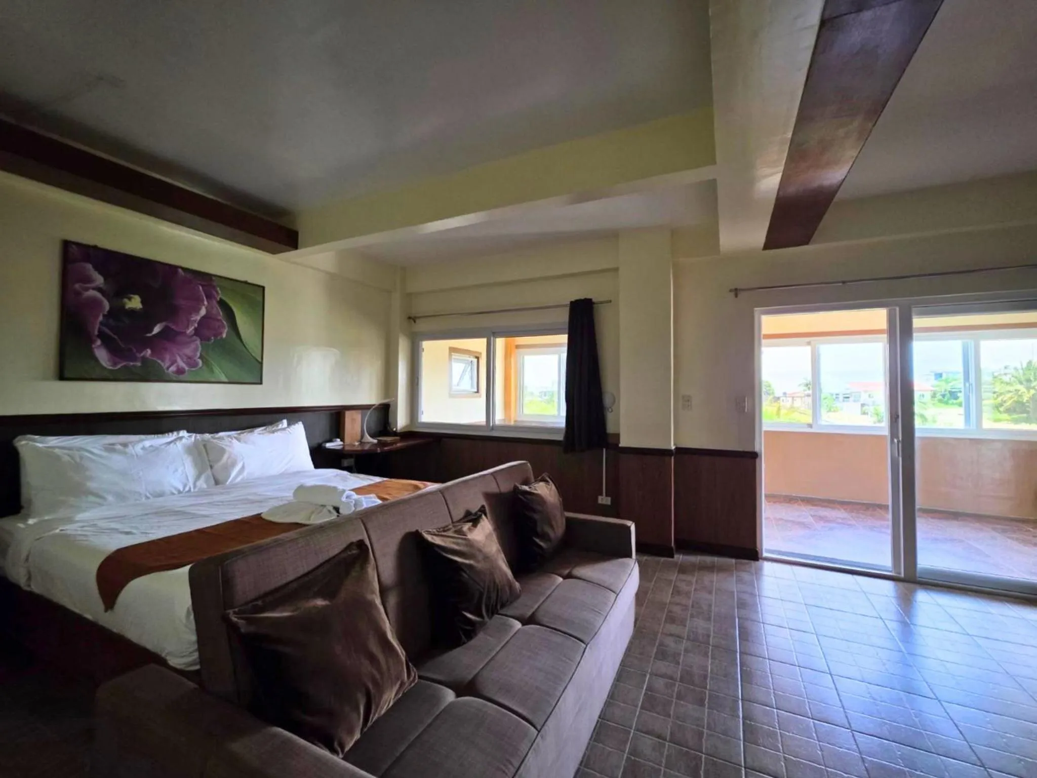 Seating area, Bed in Verde View Villas