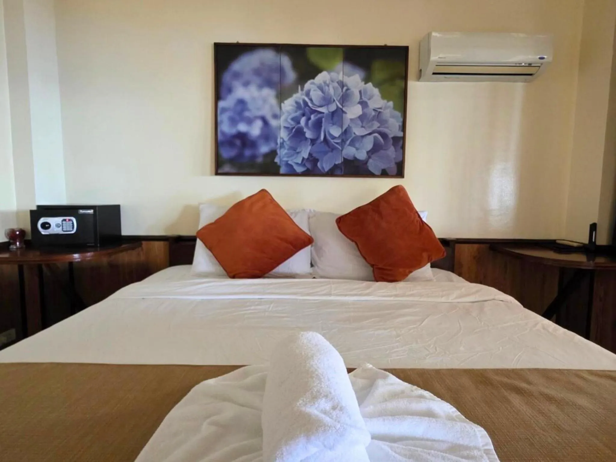 Bed in Verde View Villas