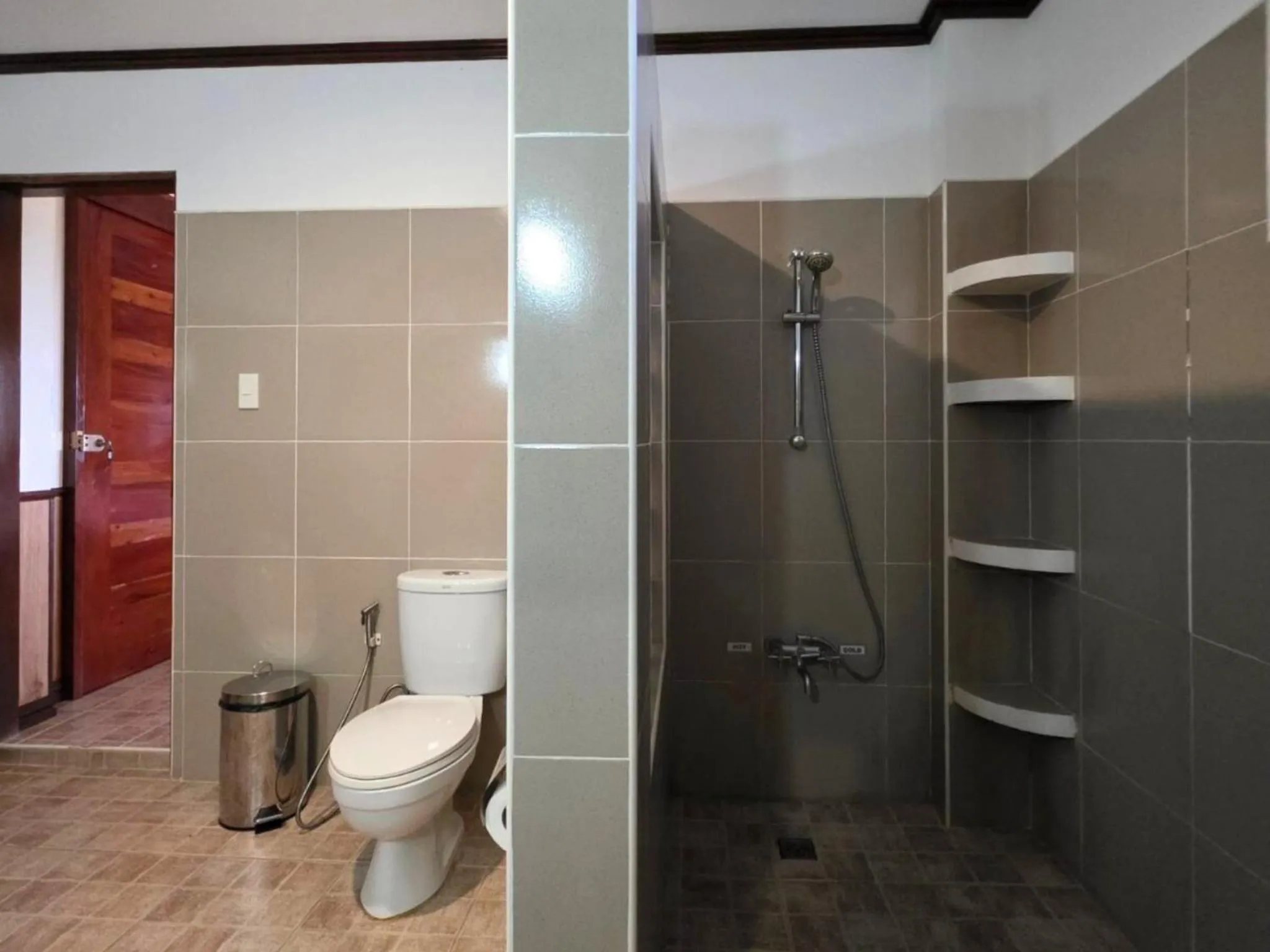 Shower in Verde View Villas