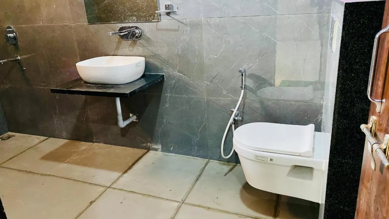 Hotel Madhushree
