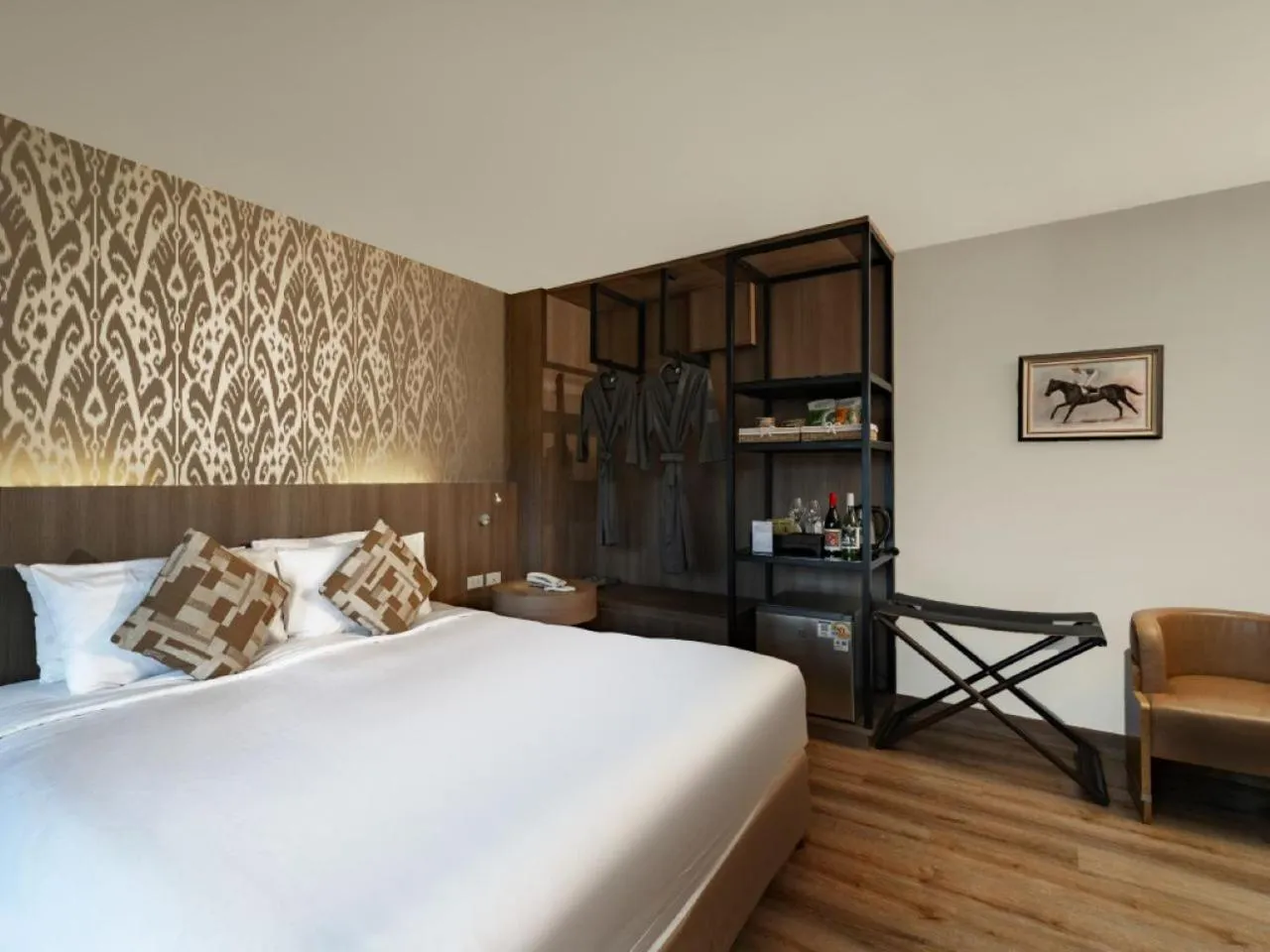 Bed in Issara Boutique Winery Hotel