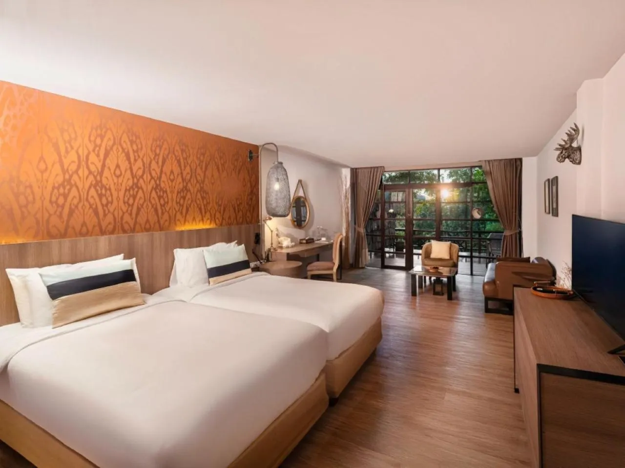 Bed in Issara Boutique Winery Hotel