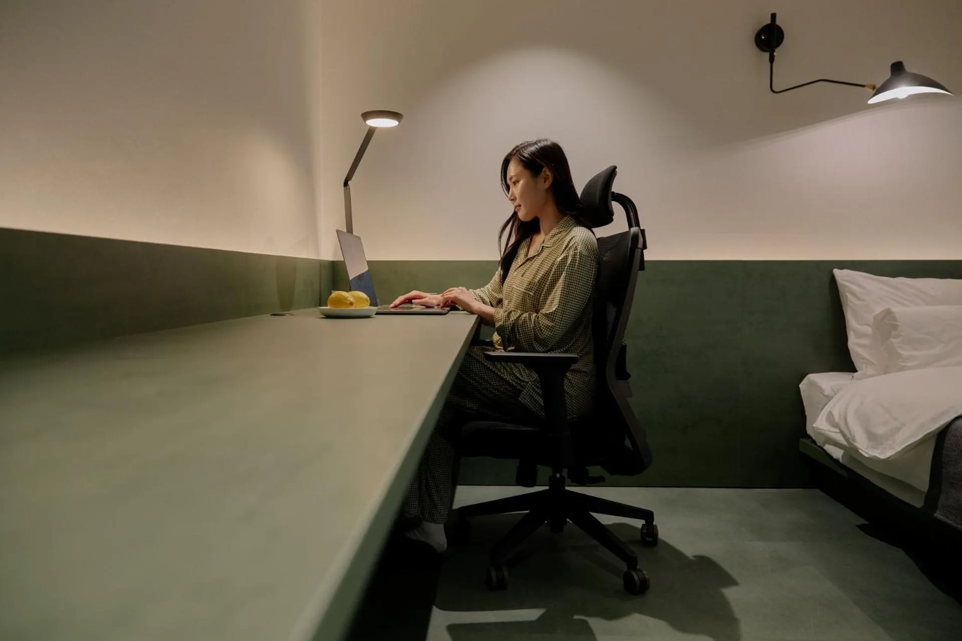 Seating area in Anook Hotel Suwon Station