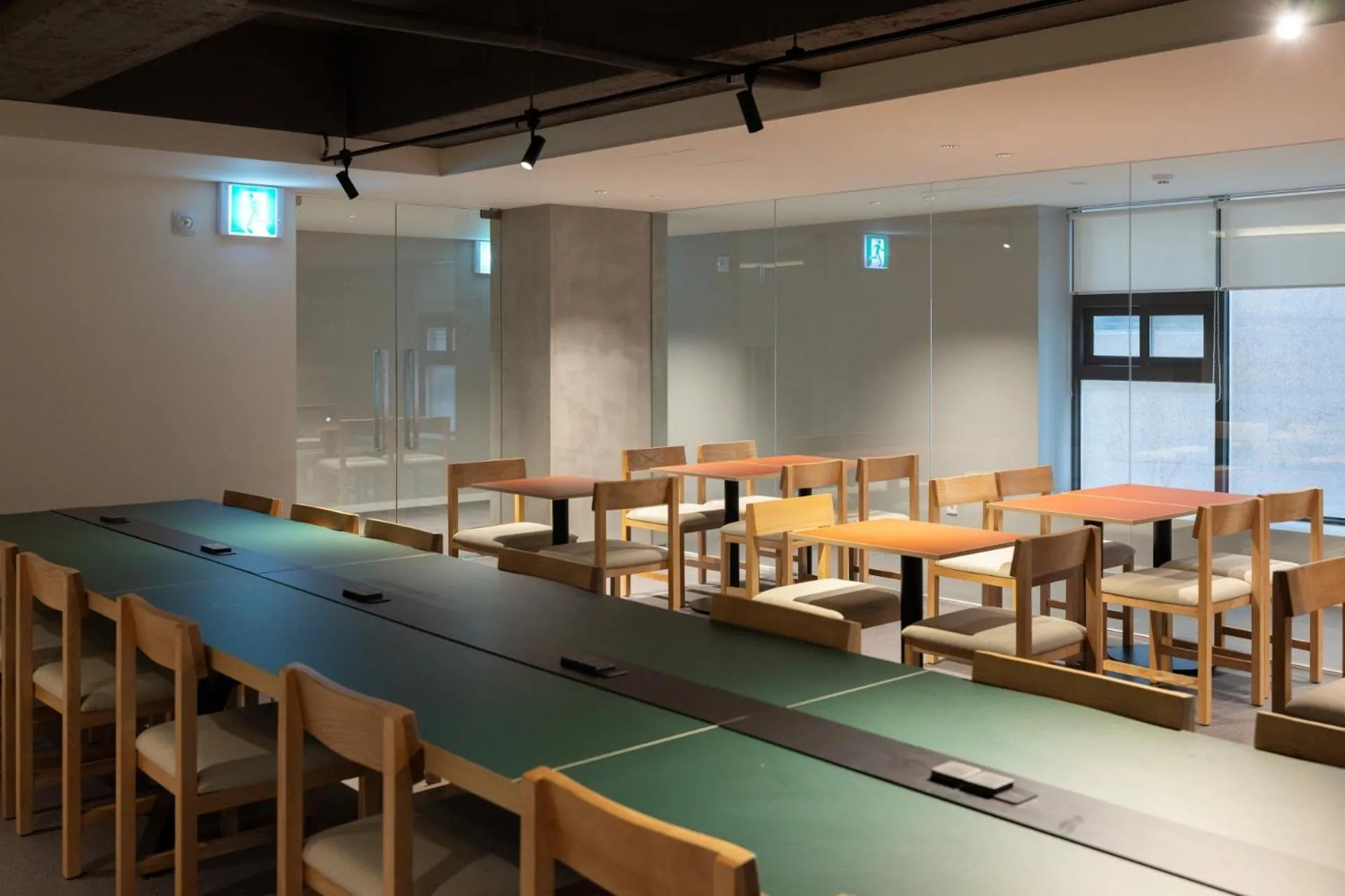 Restaurant/places to eat in Anook Hotel Suwon Station