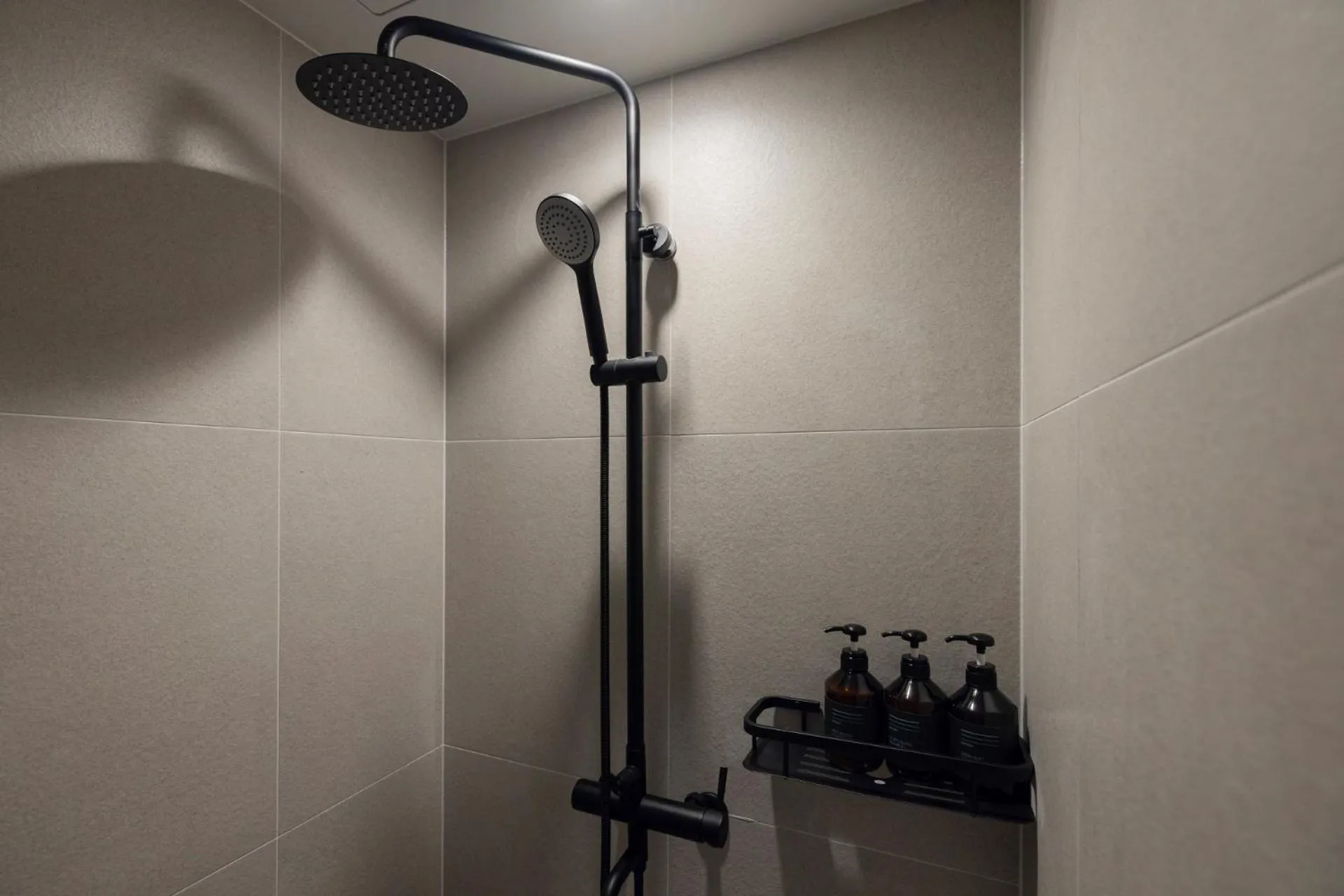 Shower in Anook Hotel Suwon Station
