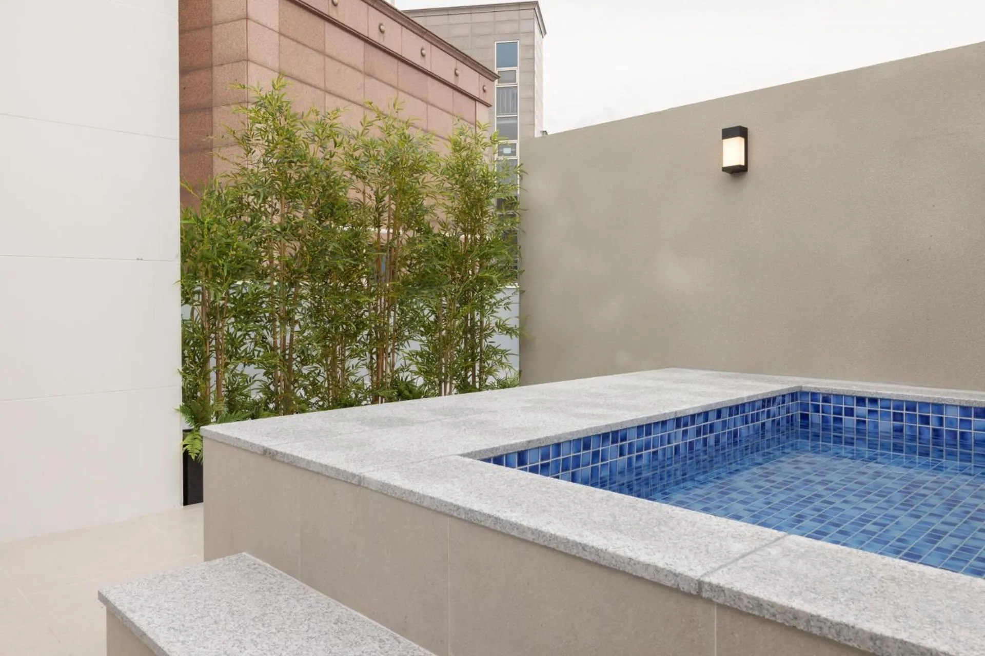 Hot Tub in Anook Hotel Suwon Station
