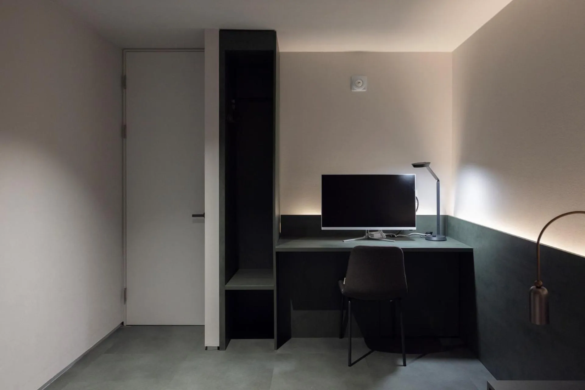 TV and multimedia in Anook Hotel Suwon Station