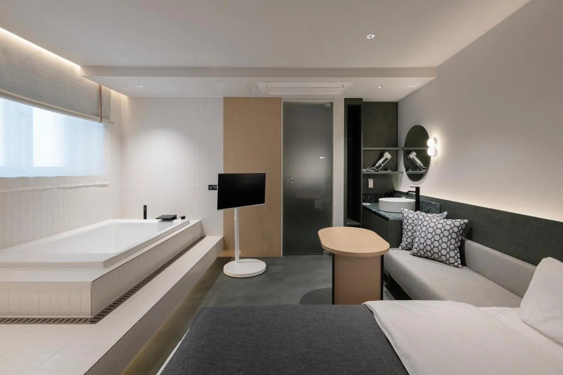 TV and multimedia, Bed in Anook Hotel Suwon Station