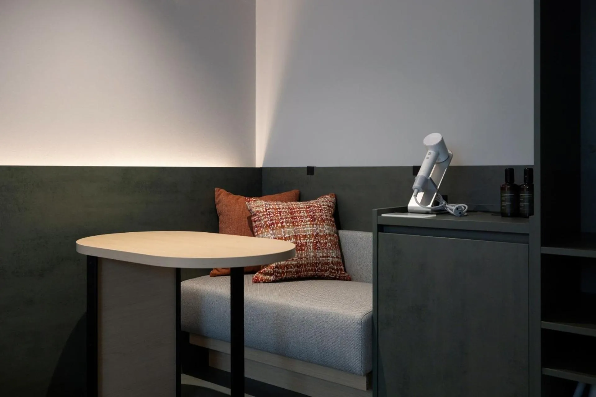 Photo of the whole room in Anook Hotel Suwon Station