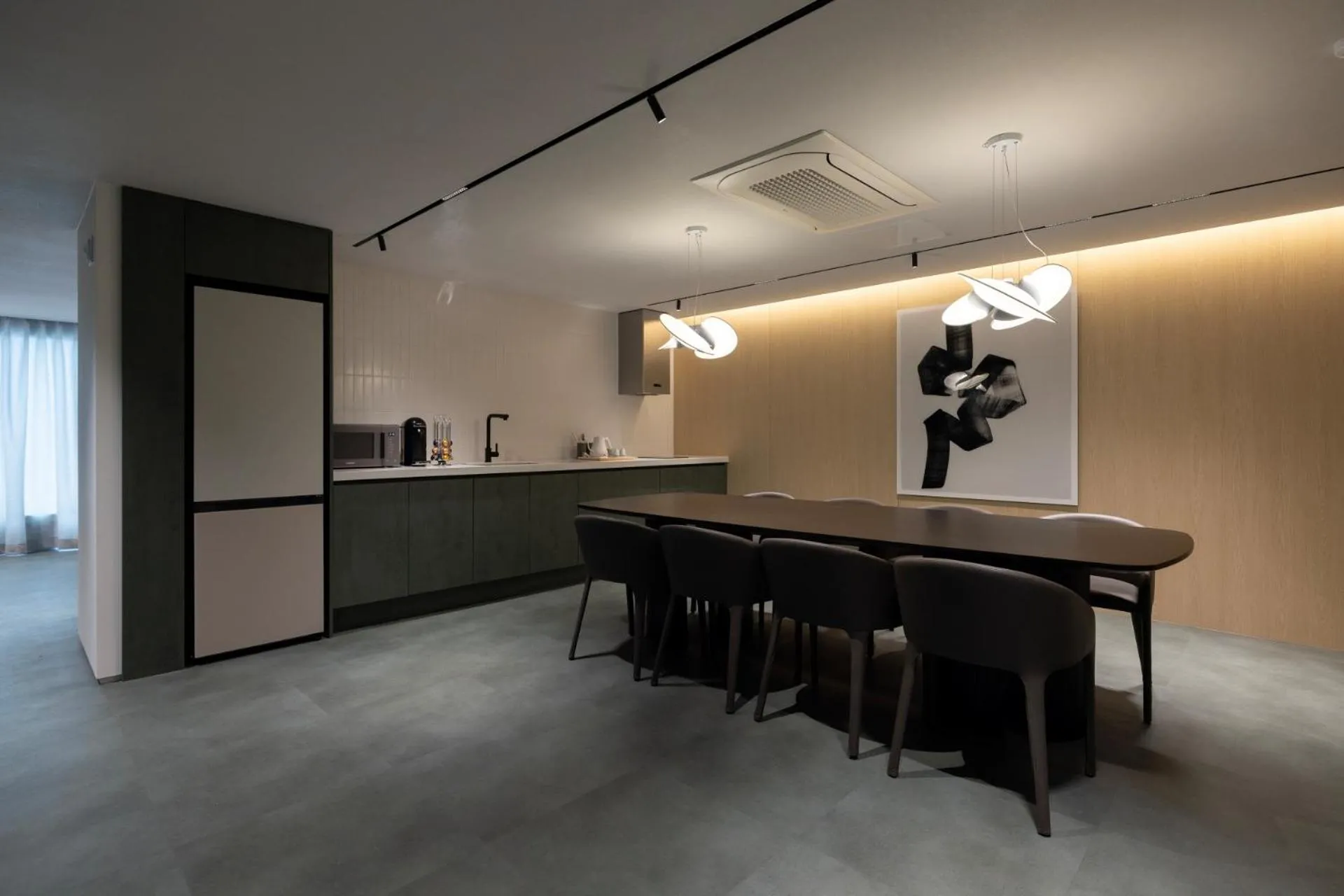 Dining area in Anook Hotel Suwon Station