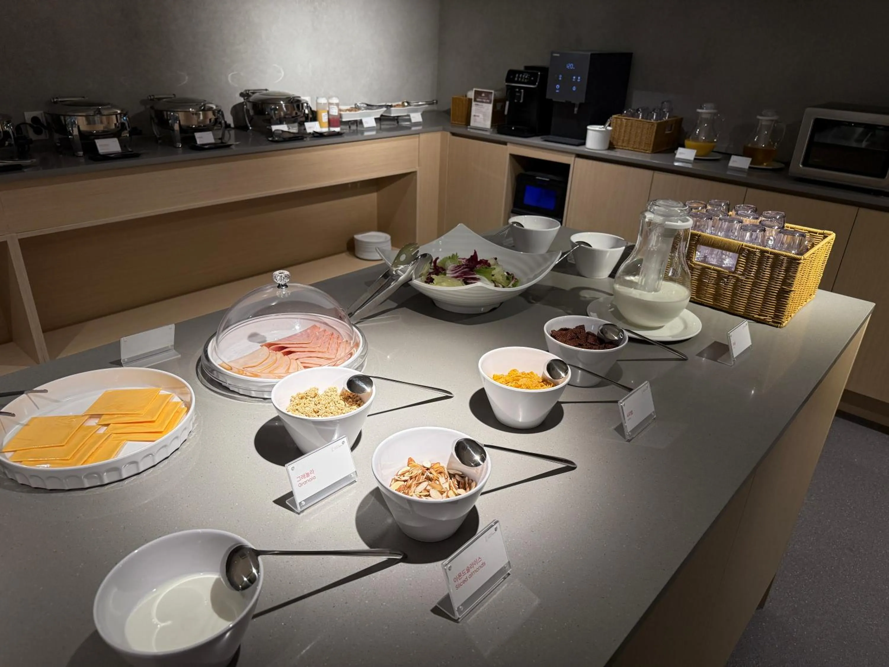 Breakfast in Anook Hotel Suwon Station