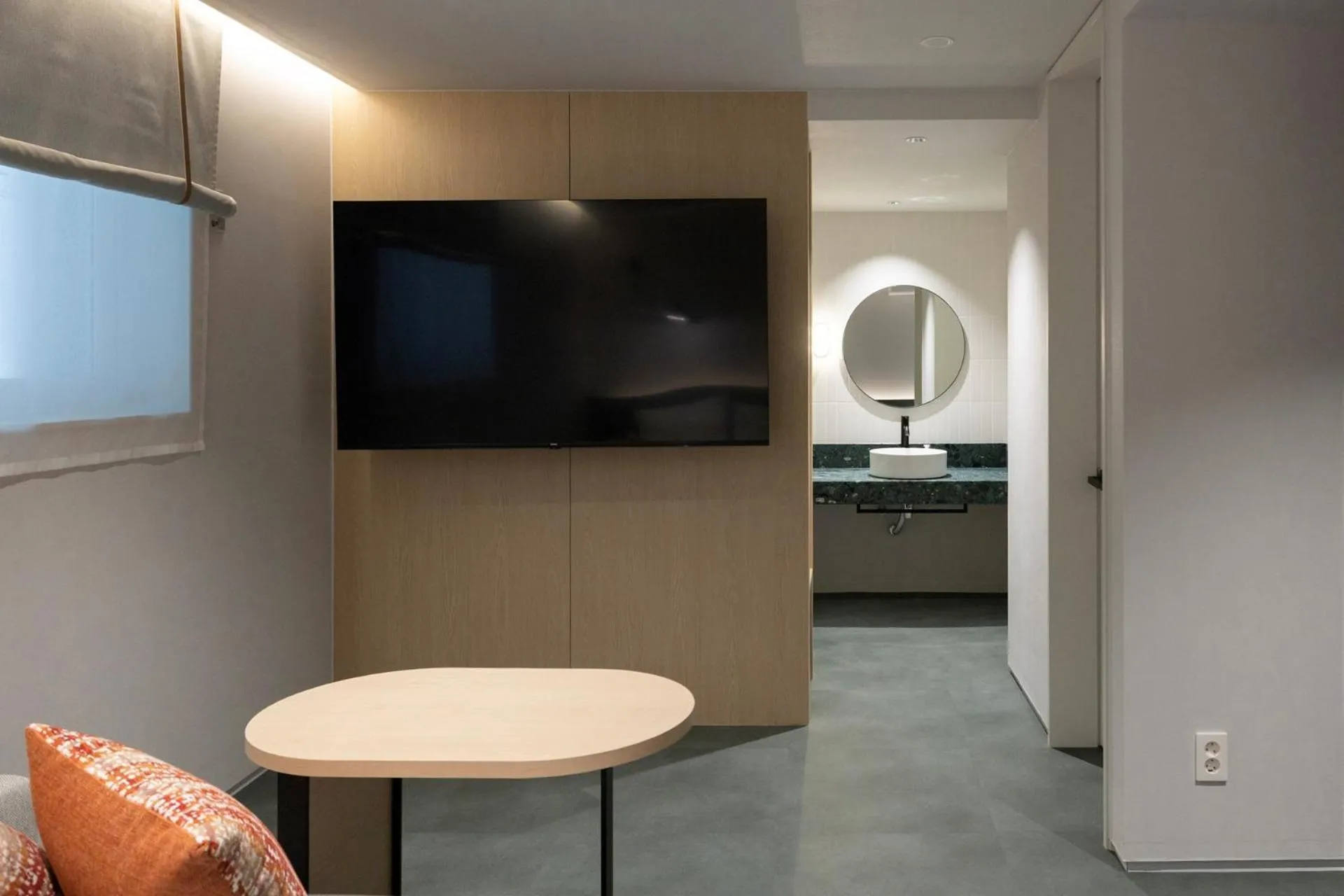 TV and multimedia in Anook Hotel Suwon Station