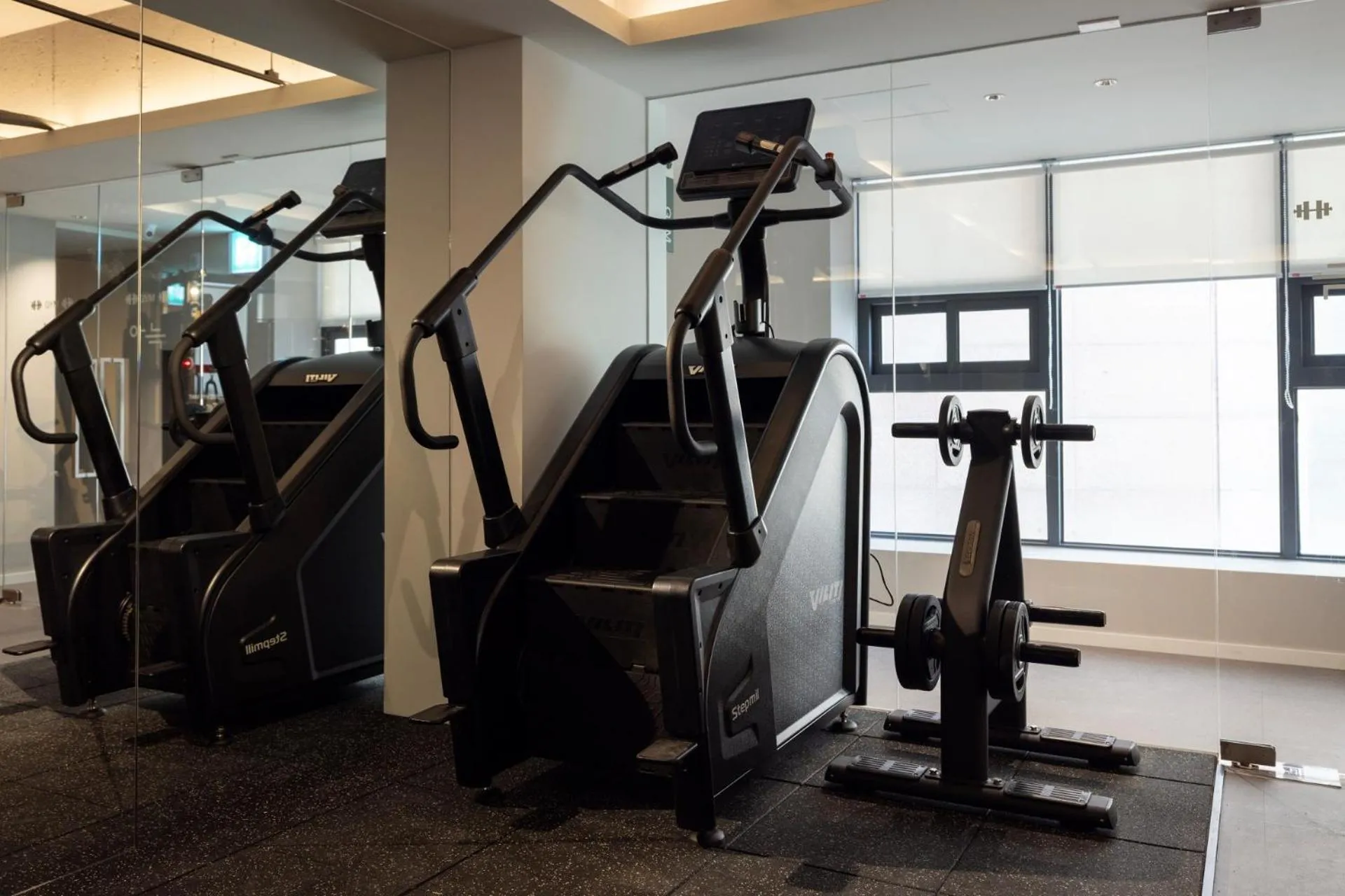 Fitness centre/facilities in Anook Hotel Suwon Station