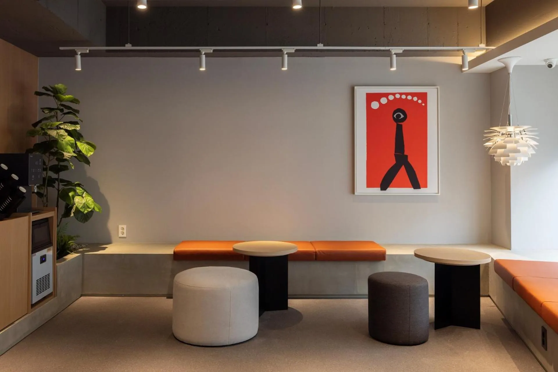 Seating area in Anook Hotel Suwon Station