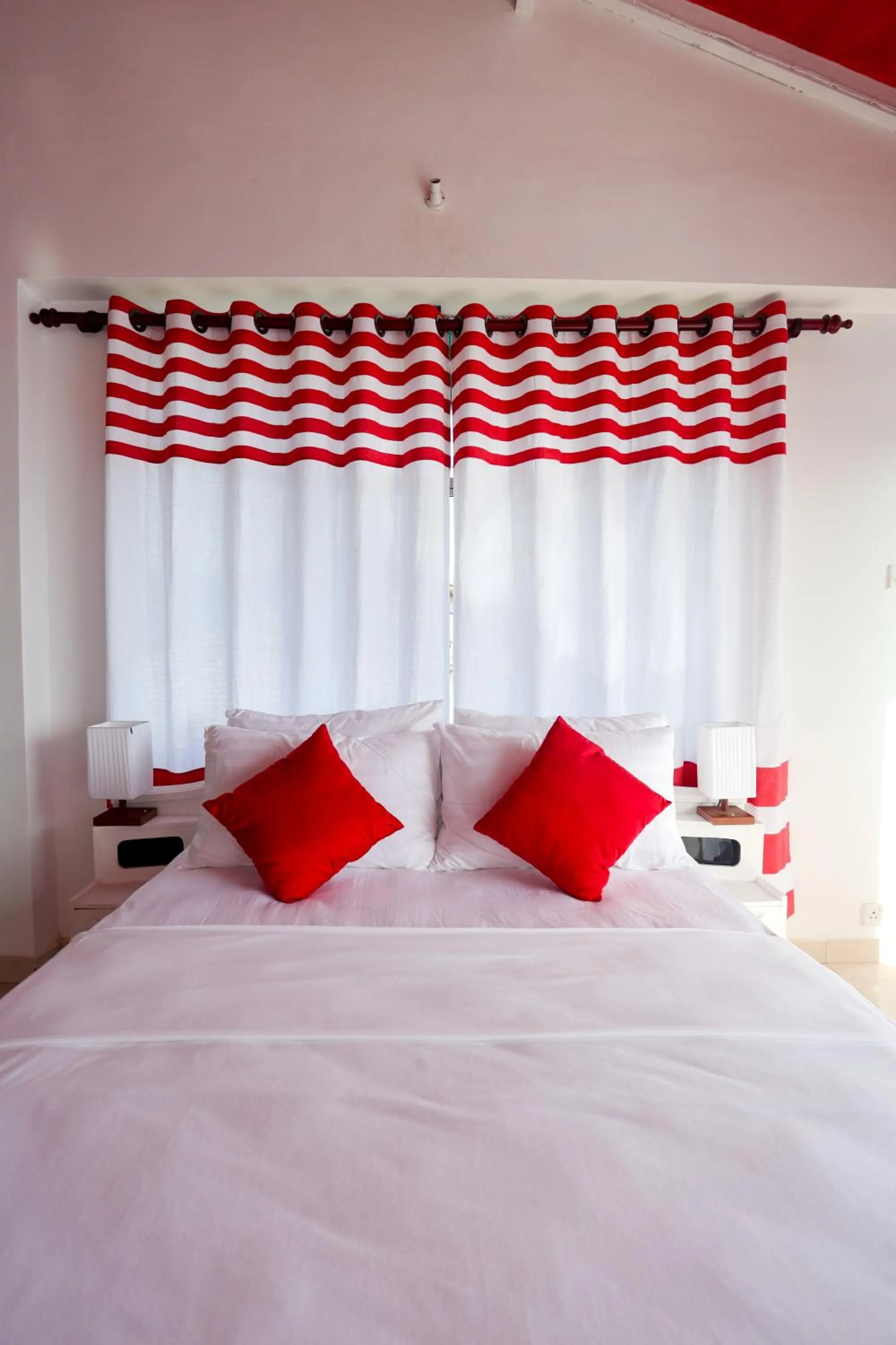 Bed in RedHill Kandy