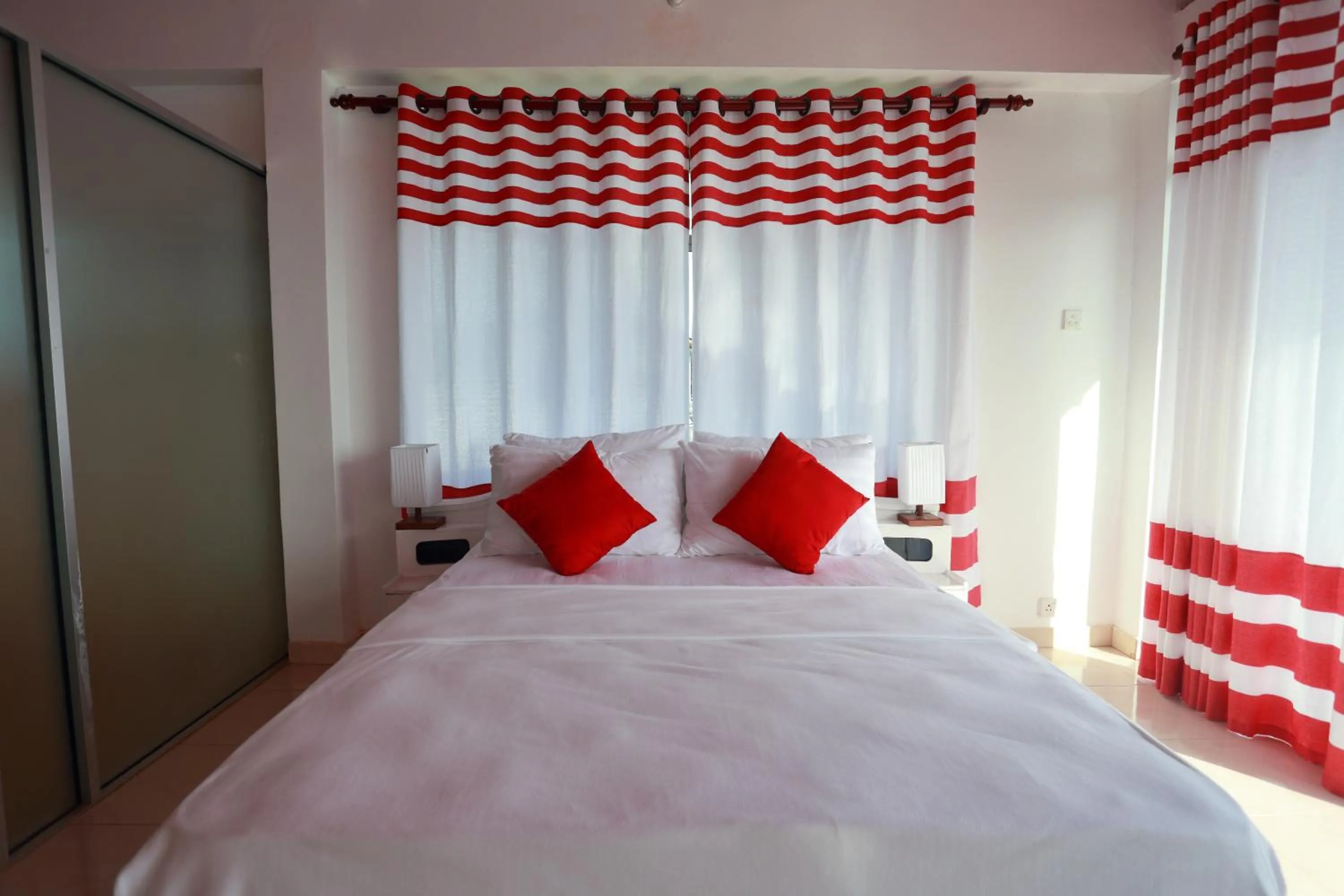 Bed in RedHill Kandy