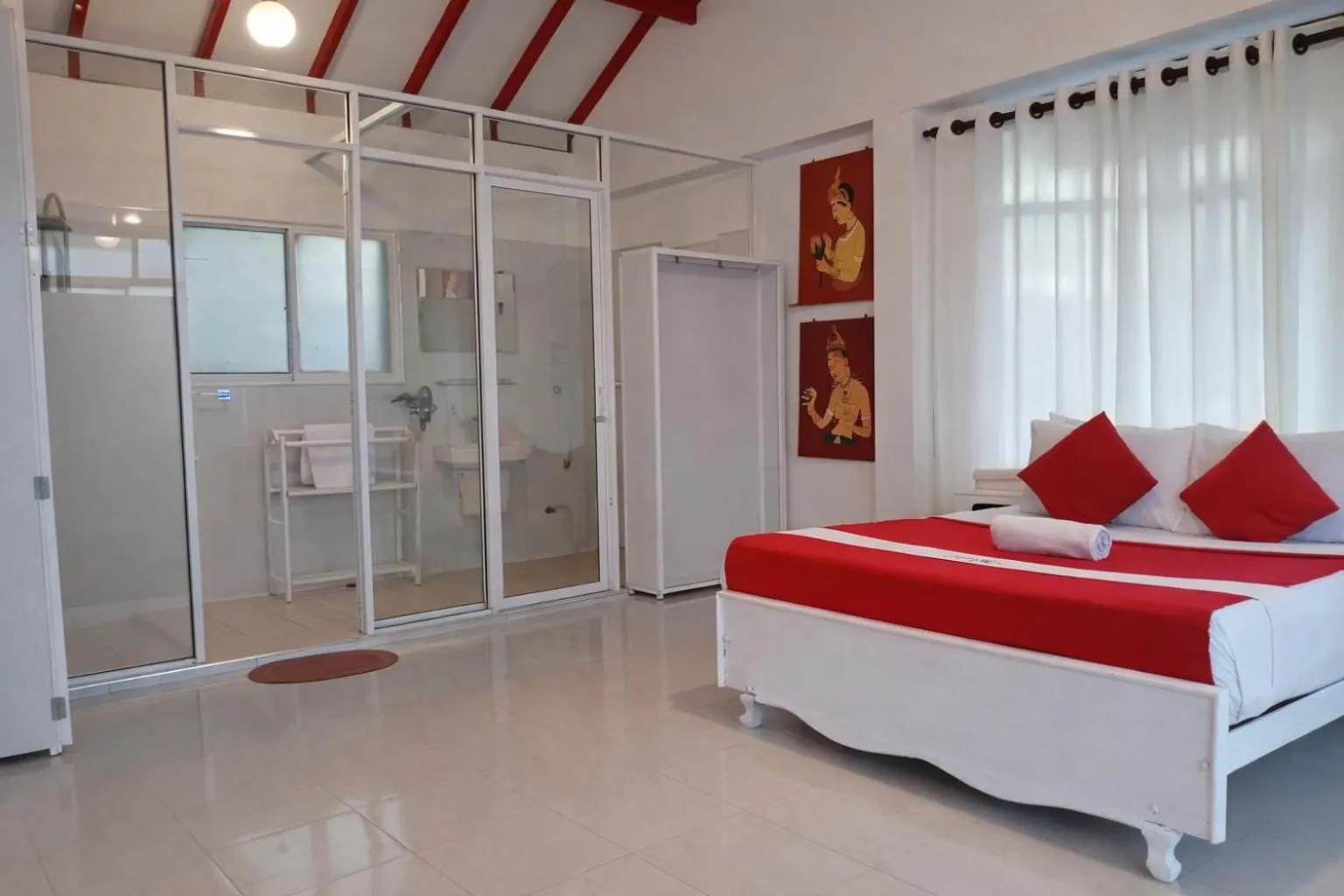 Bathroom, Bed in RedHill Kandy