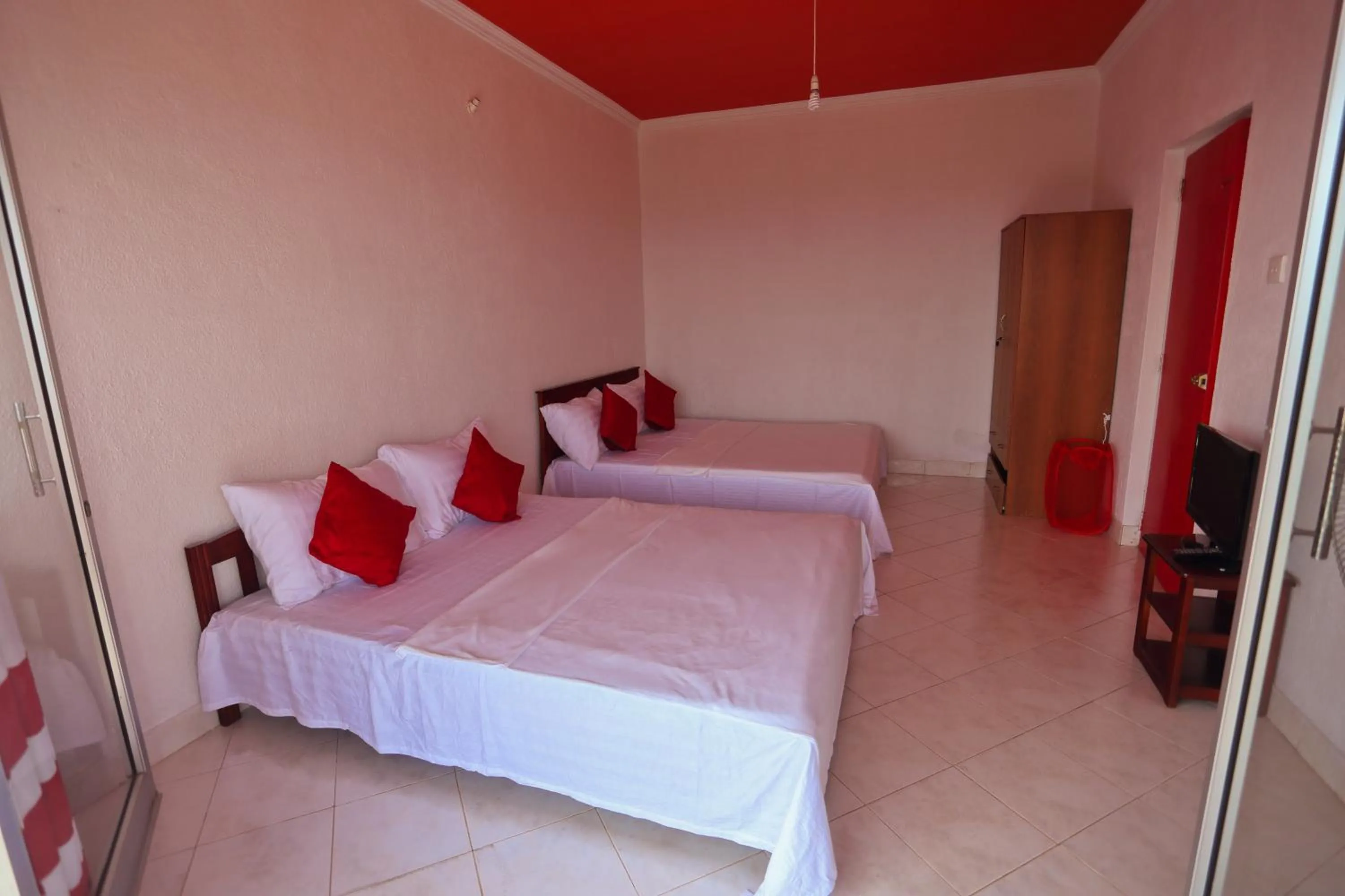 Bedroom, Bed in RedHill Kandy