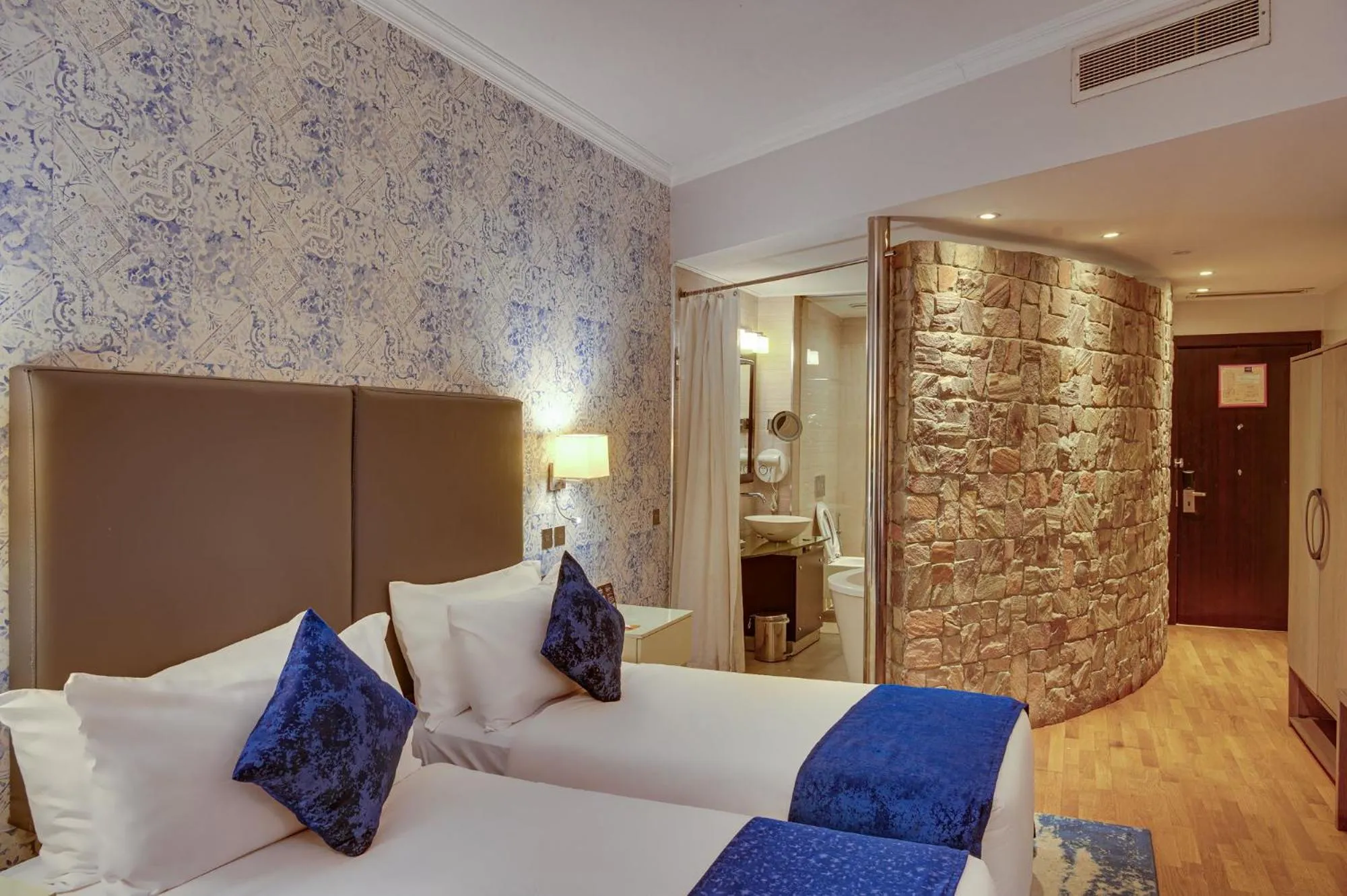 Bed in Leola Boutique Hotel Ikeja - Lagos