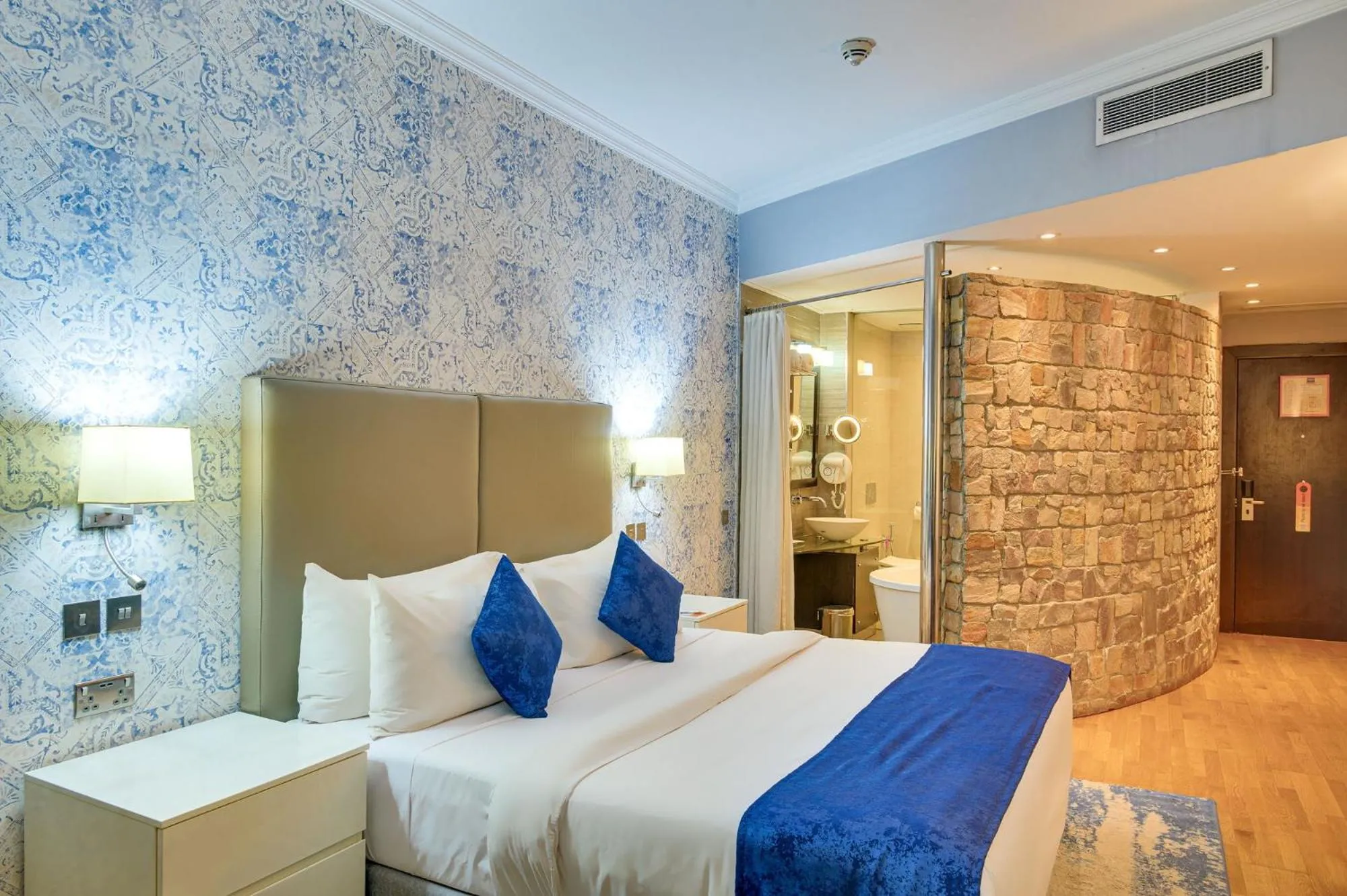 Bed in Leola Boutique Hotel Ikeja - Lagos