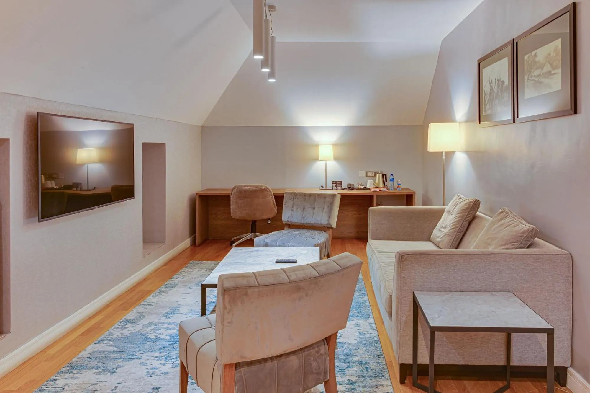 TV and multimedia in Leola Boutique Hotel Ikeja - Lagos