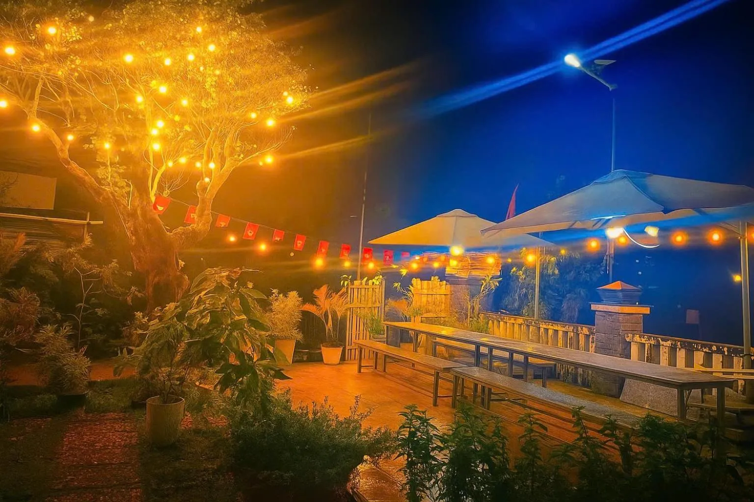 Night in Lan Viên Villa