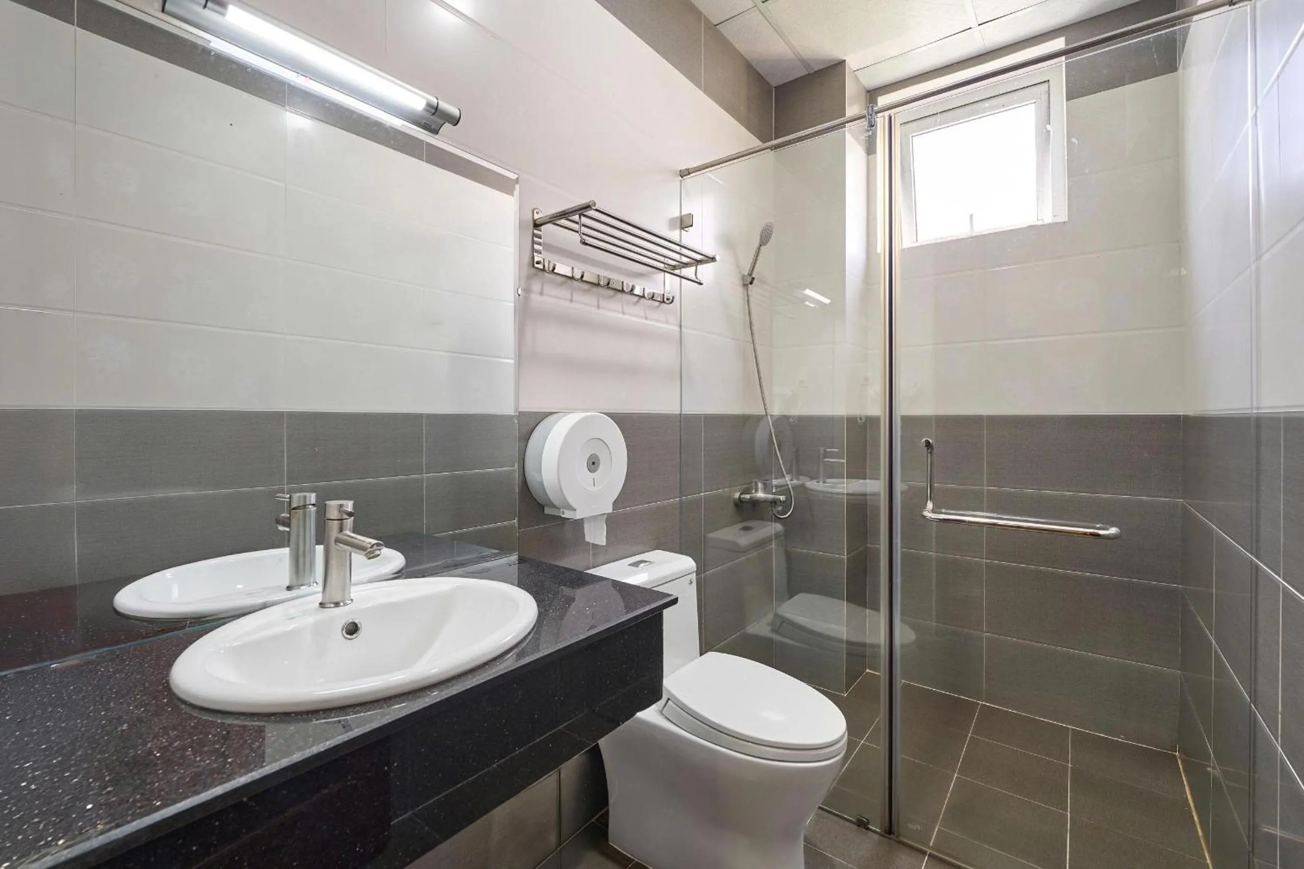 Toilet in Lan Viên Villa