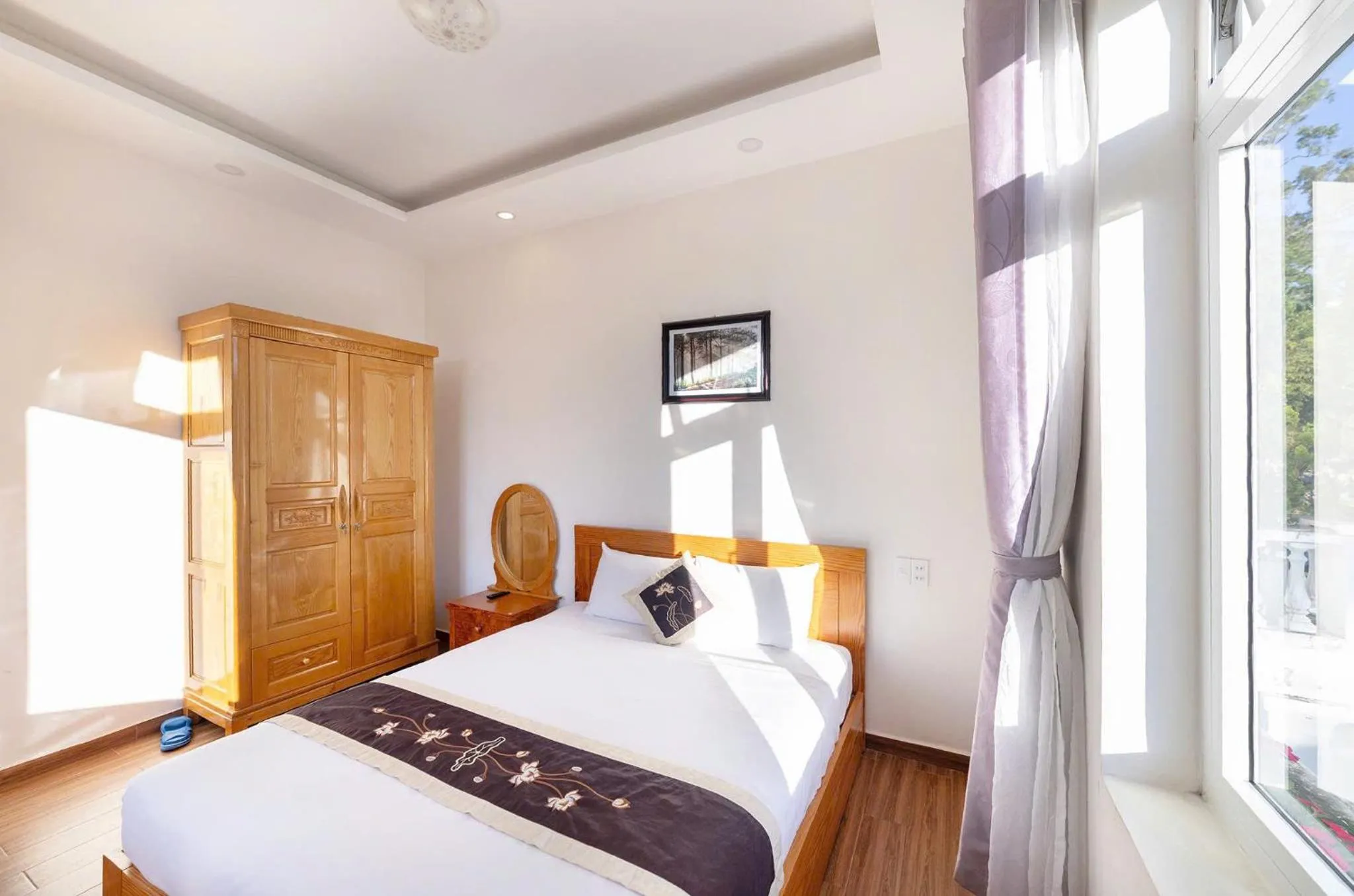 Bedroom, Bed in Lan Viên Villa