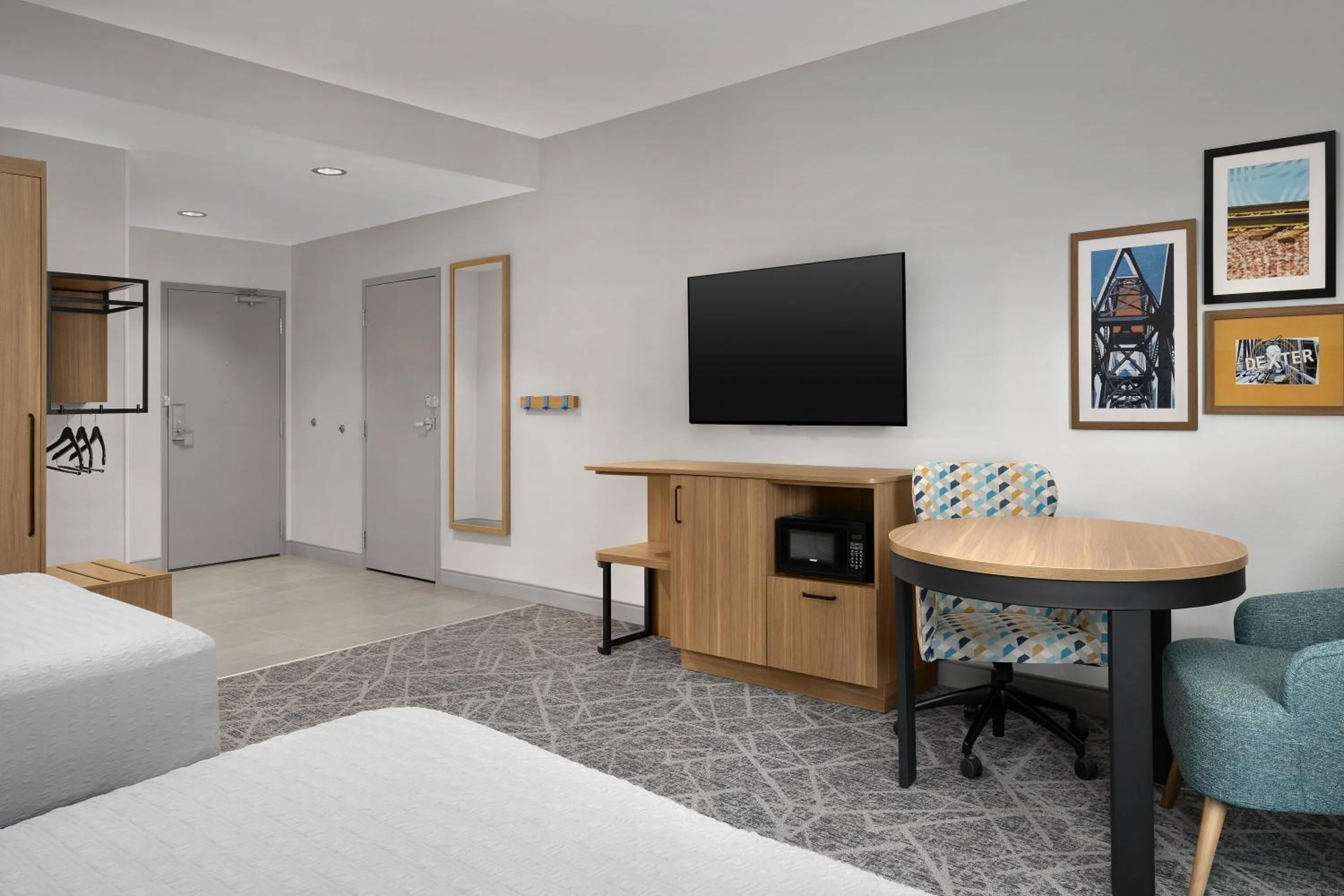 Bed in Hampton Inn By Hilton Dexter