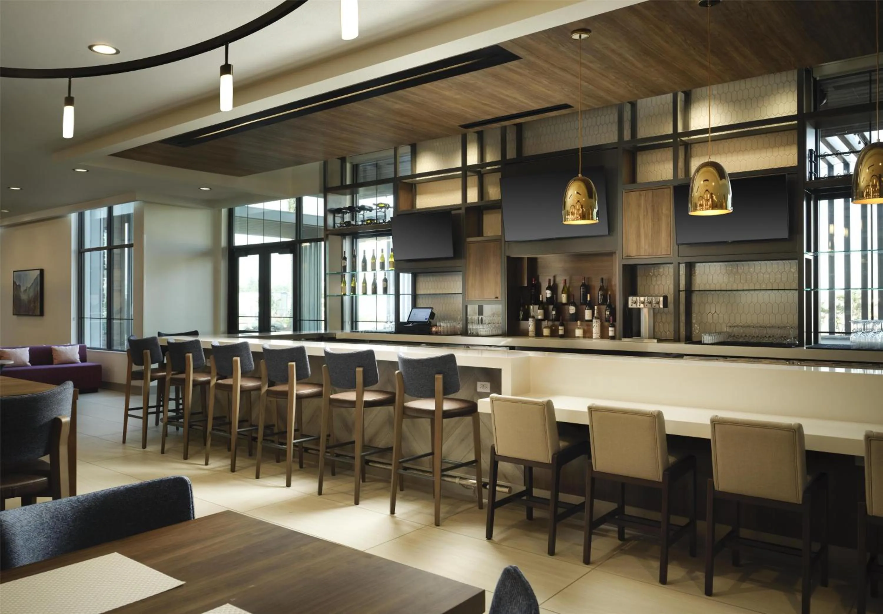 Lounge or bar in Hilton Garden Inn Merced