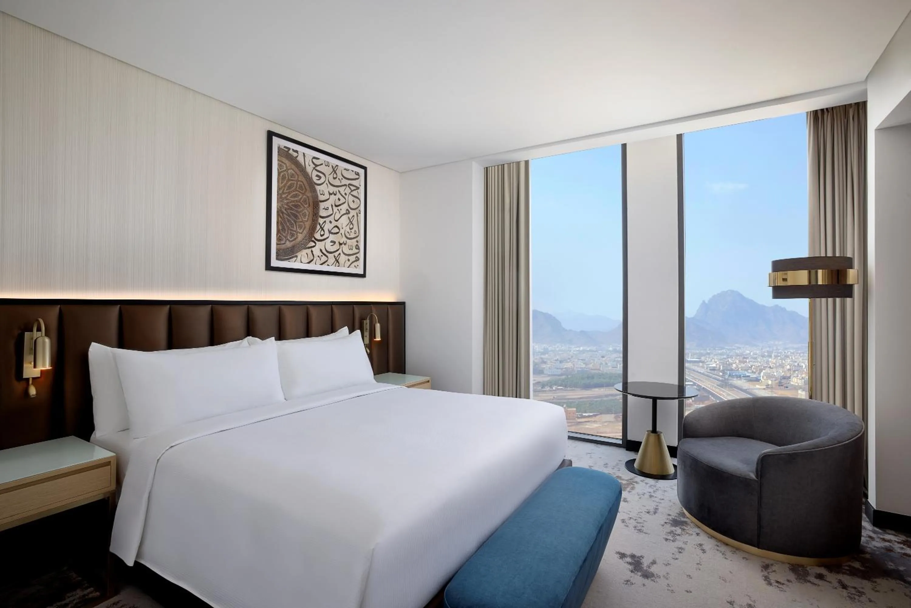 Bed in DoubleTree by Hilton Madinah Gate