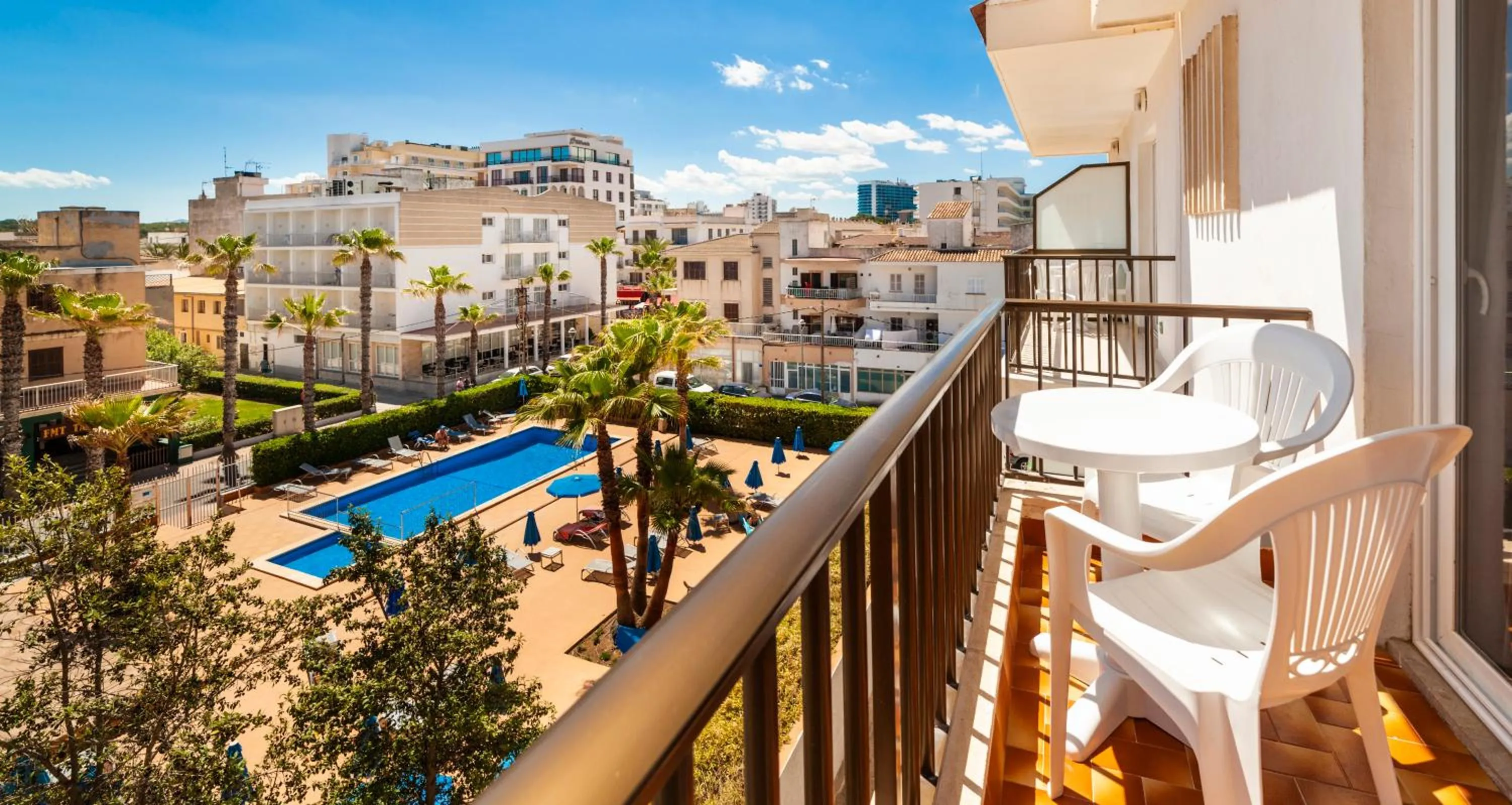 Balcony/Terrace in Apartamentos Charlys Can Picafort