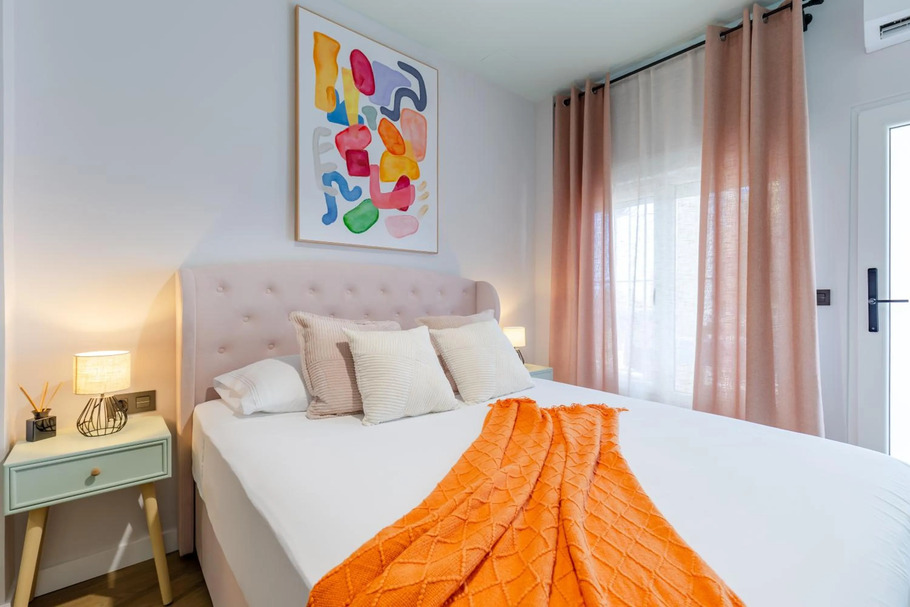 Bed in Charm Beach Retreat