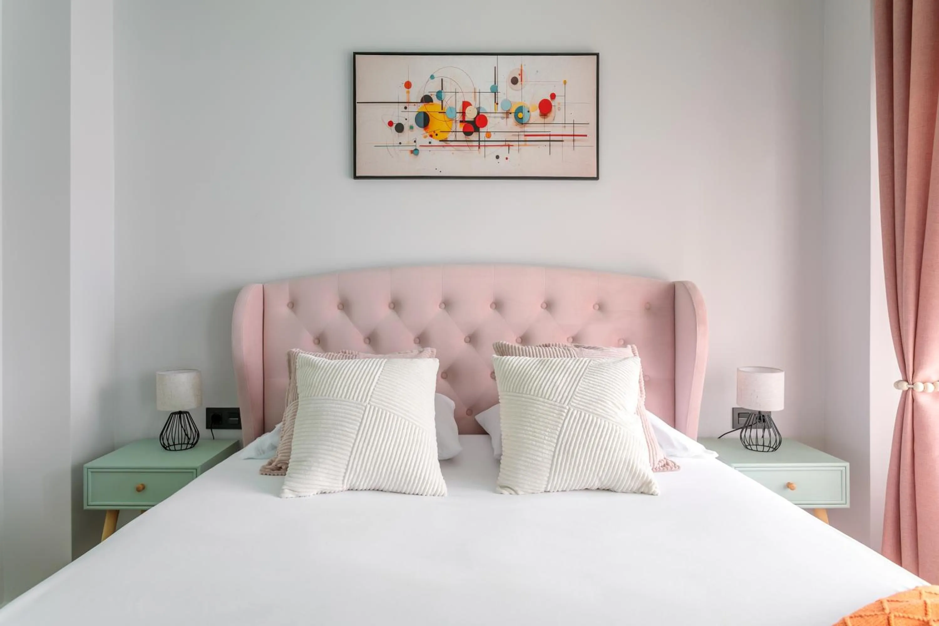 Bed in Charm Beach Retreat