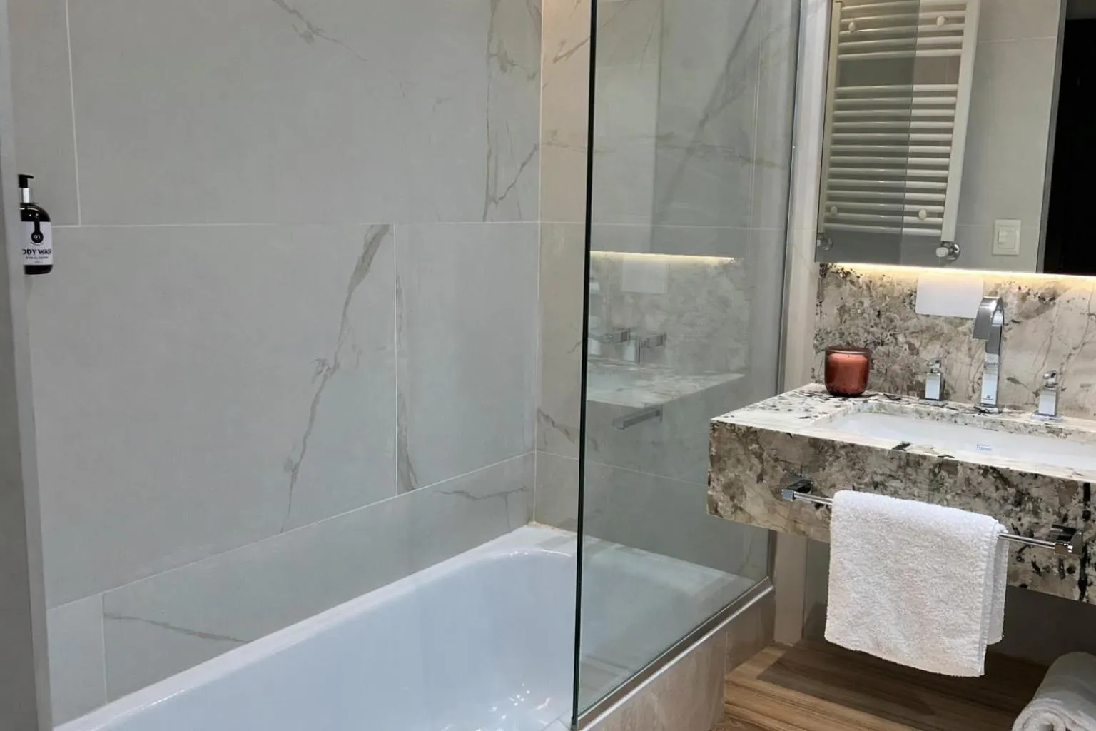 Empire Hotel Buenos Aires by HS