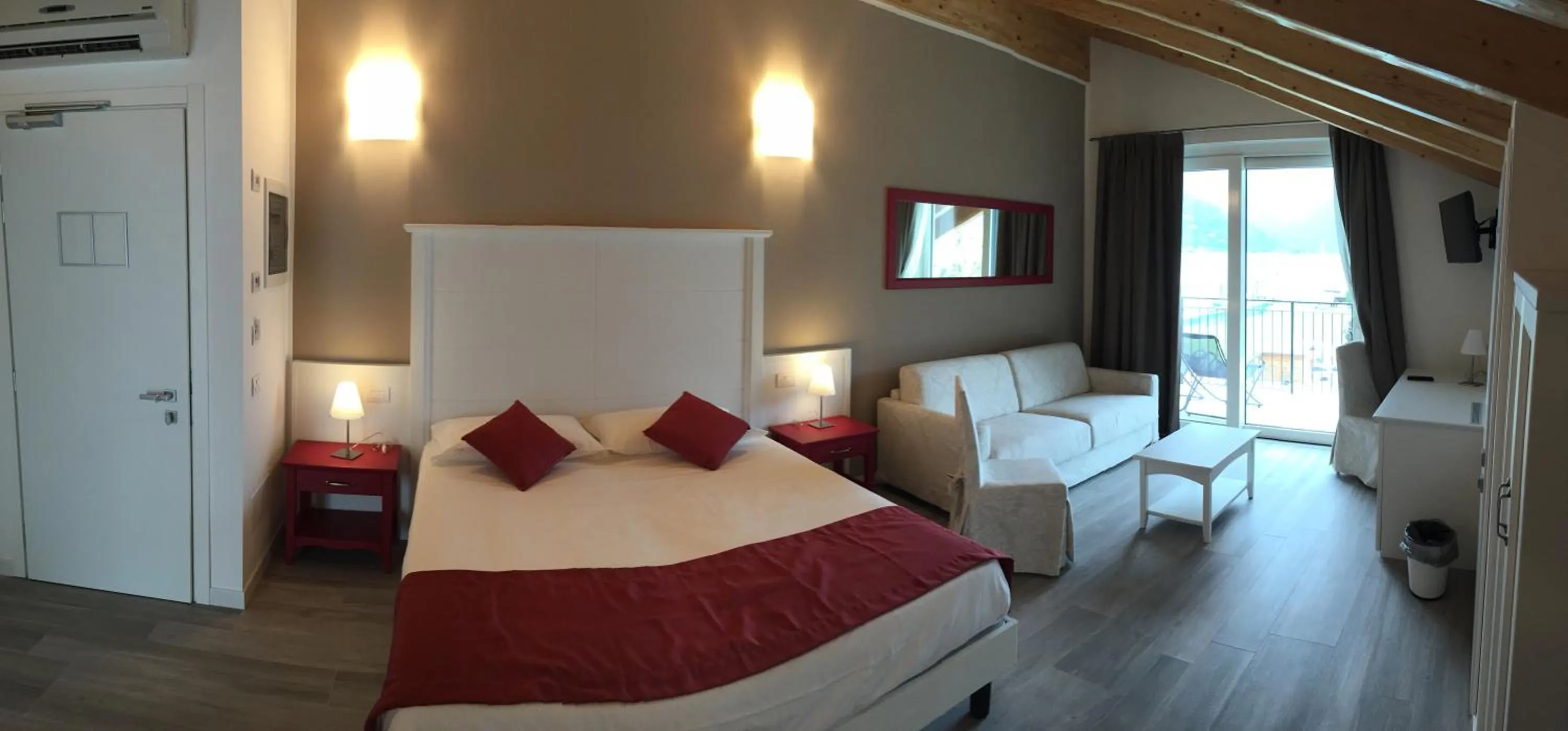 Photo of the whole room, Bed in Hotel Resort Le Vele