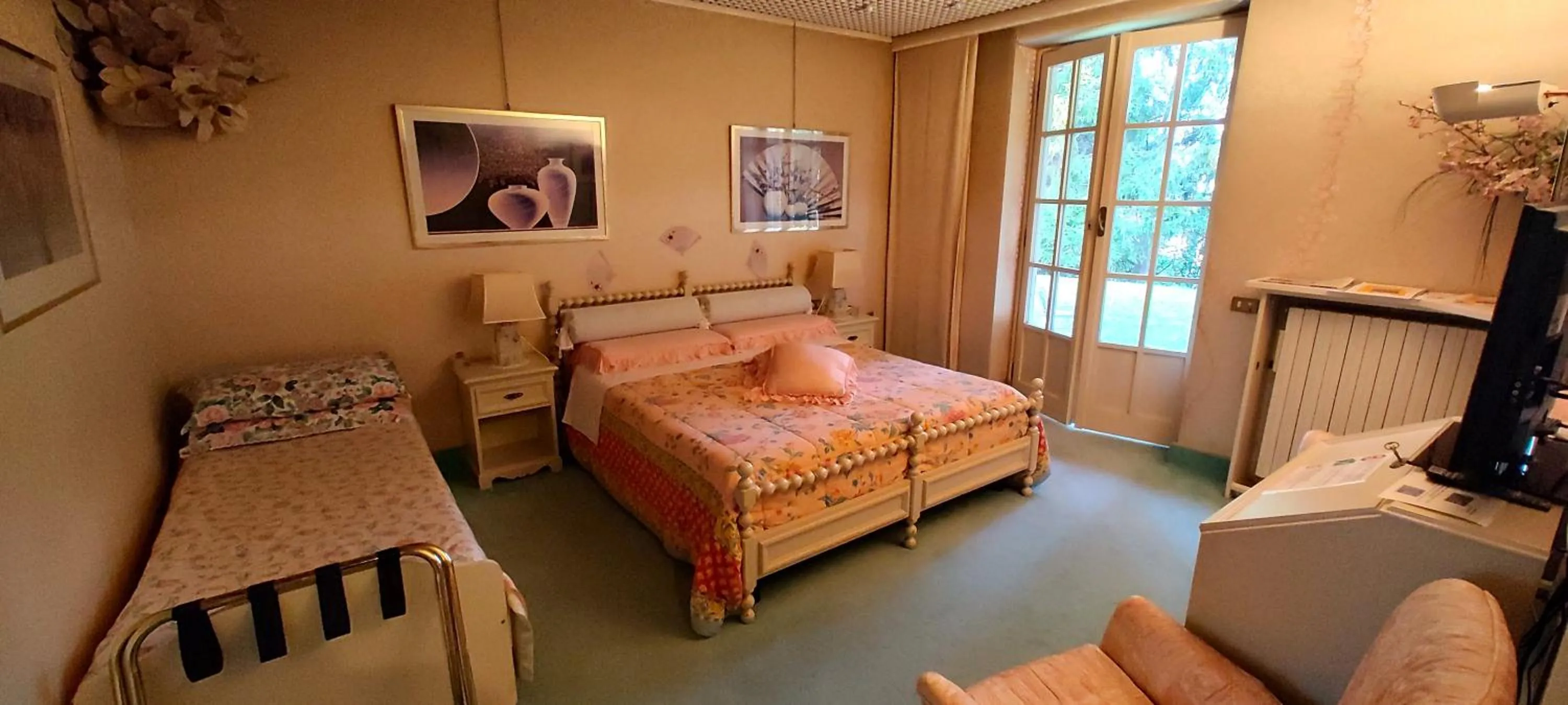 Bedroom, Bed in B&B Villa Liz Varese