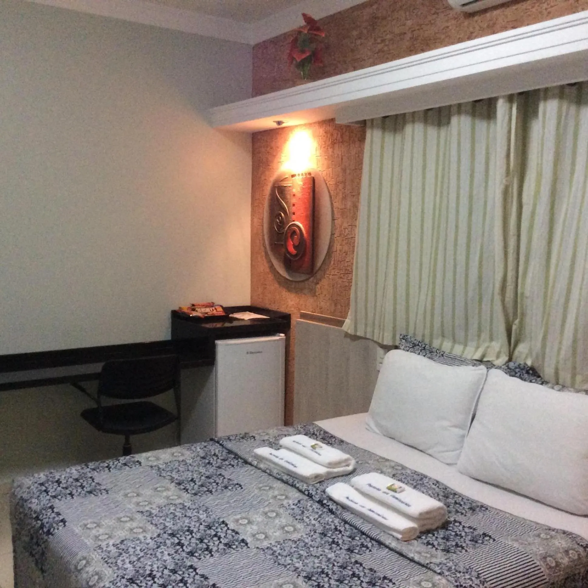 Property building, Bed in Pousada Dos Comissarios