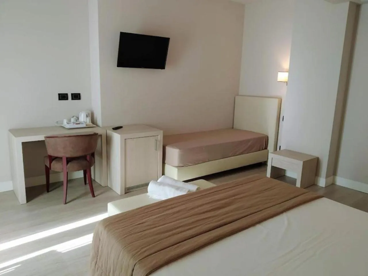 View (from property/room), Bed in Hotel Villa Barsanti