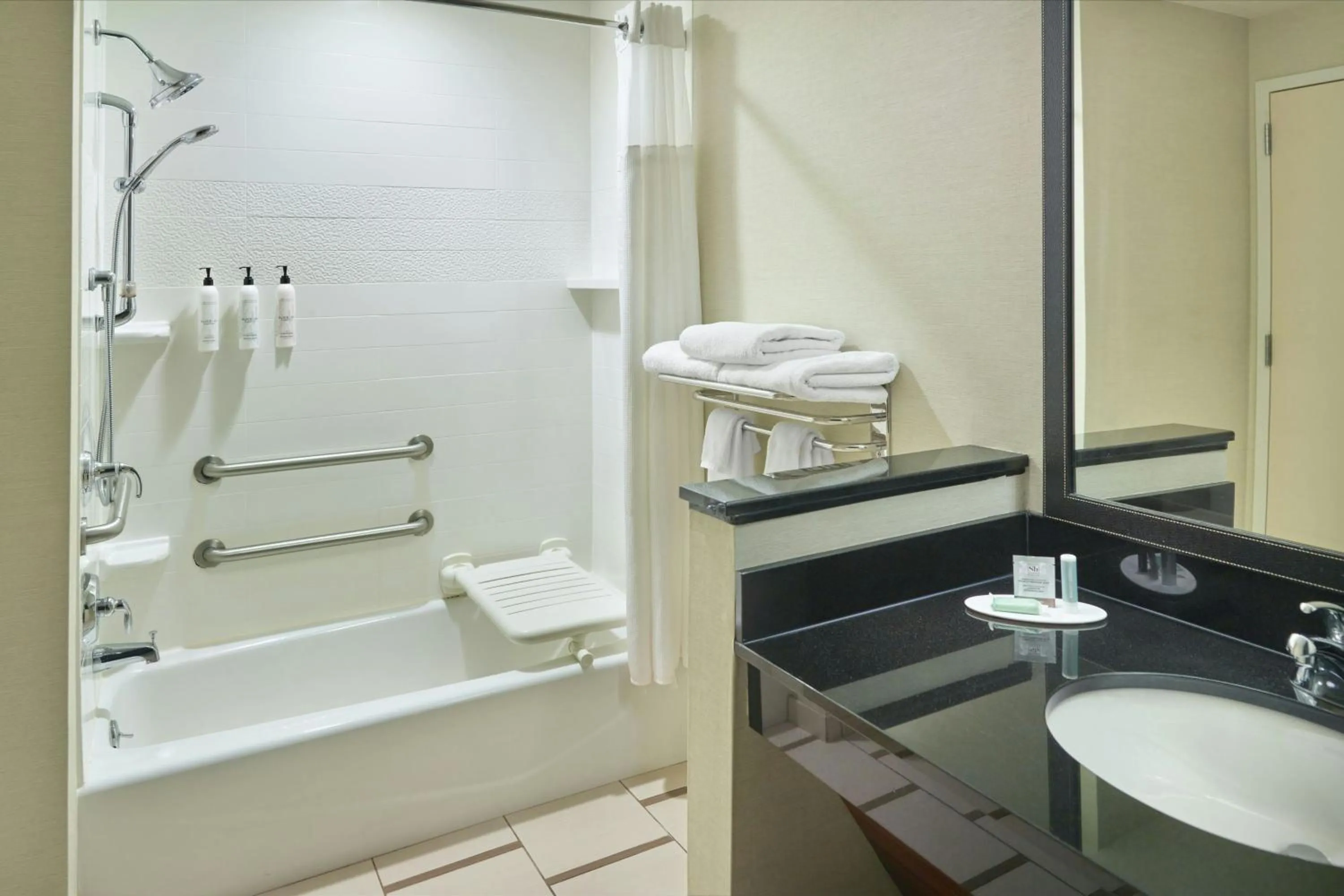 Bathroom in Fairfield Inn & Suites by Marriott Jackson